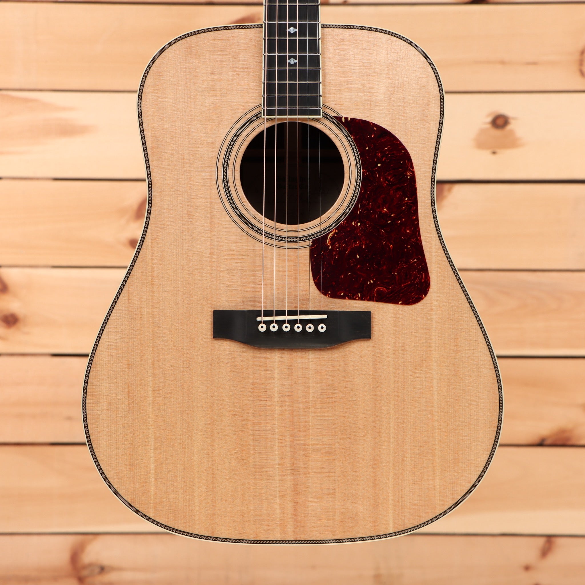 Gallagher G70 Slim dreadnought acoustic guitar natural finish tortoiseshell pickguard