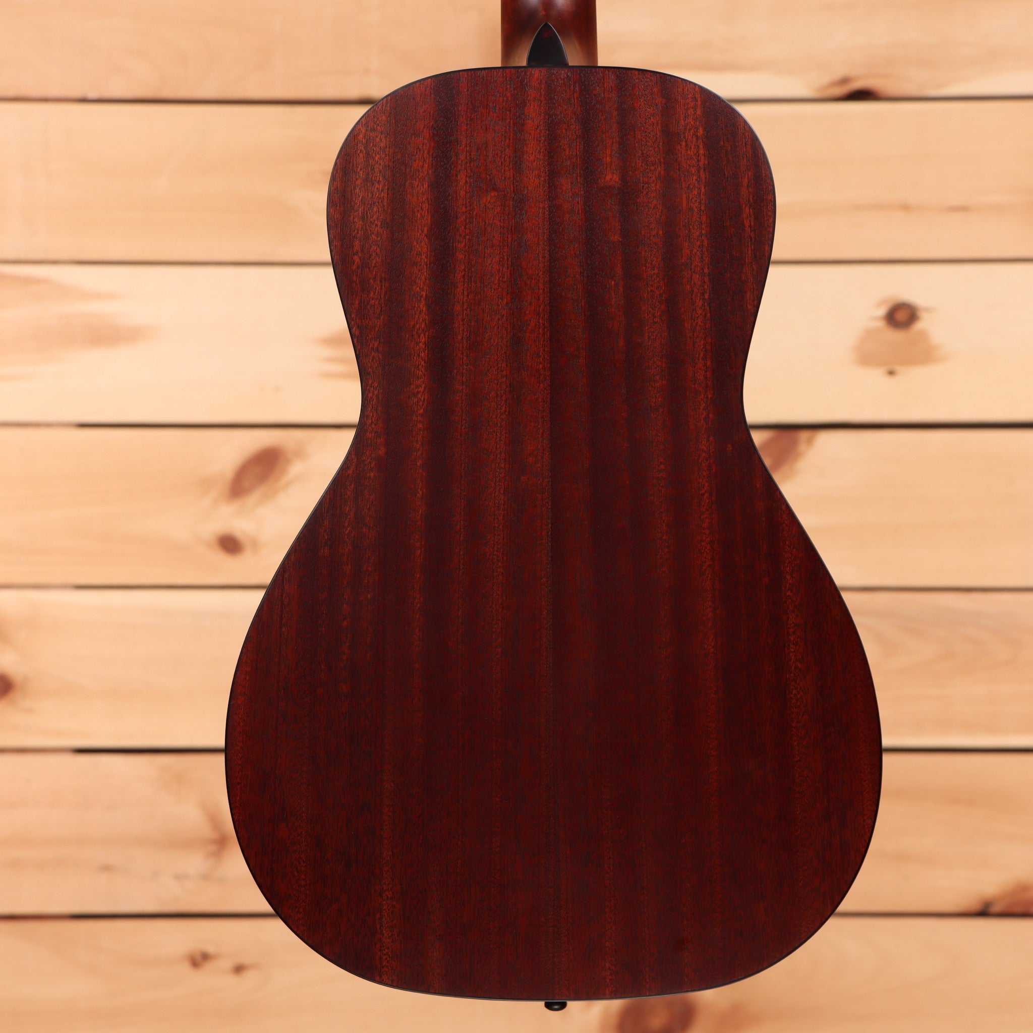 Eastman E1P The Bluesmaster Limited Edition classic acoustic guitar dark red finish dreadnought body