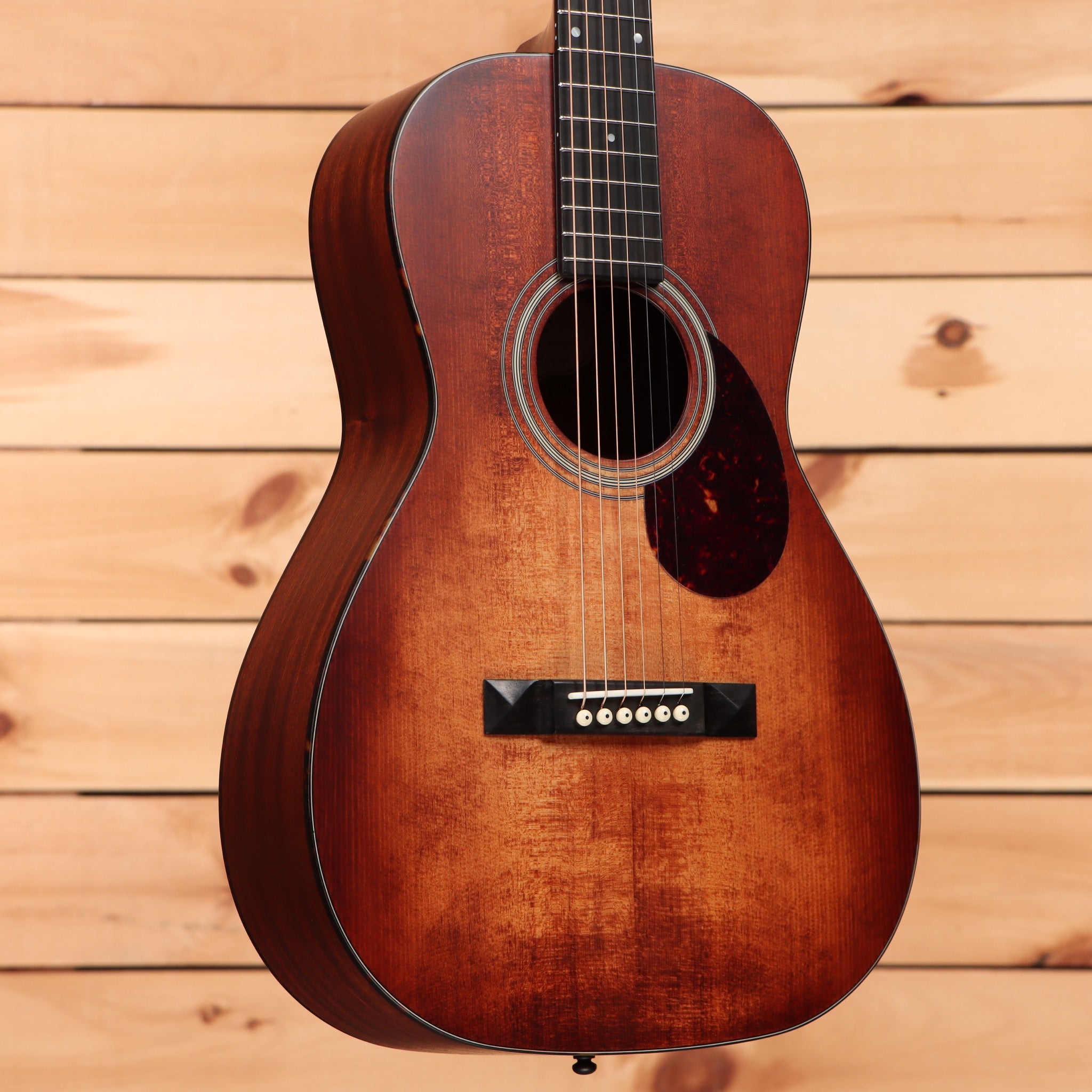 Eastman E1P The Bluesmaster Limited Edition Classic dreadnought acoustic guitar with vintage sunburst finish and rosewood fretboard