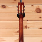 Eastman E1P The Bluesmaster Limited Edition classical guitar natural finish with black tuning machines