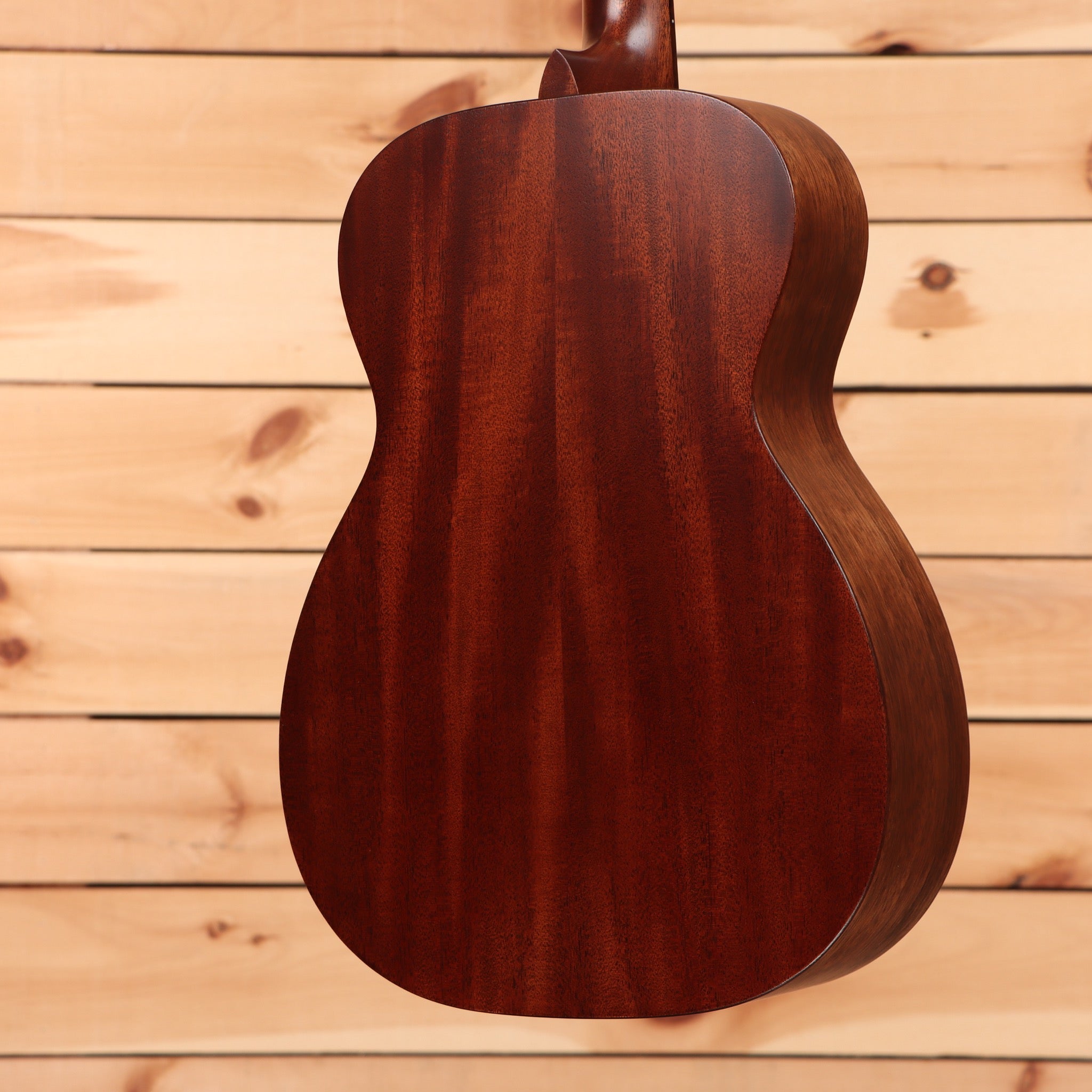 Martin 00-15M concert acoustic guitar natural finish with mahogany back and sides