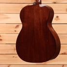 Martin 00-18 dreadnought acoustic guitar natural finish with mahogany back and sides