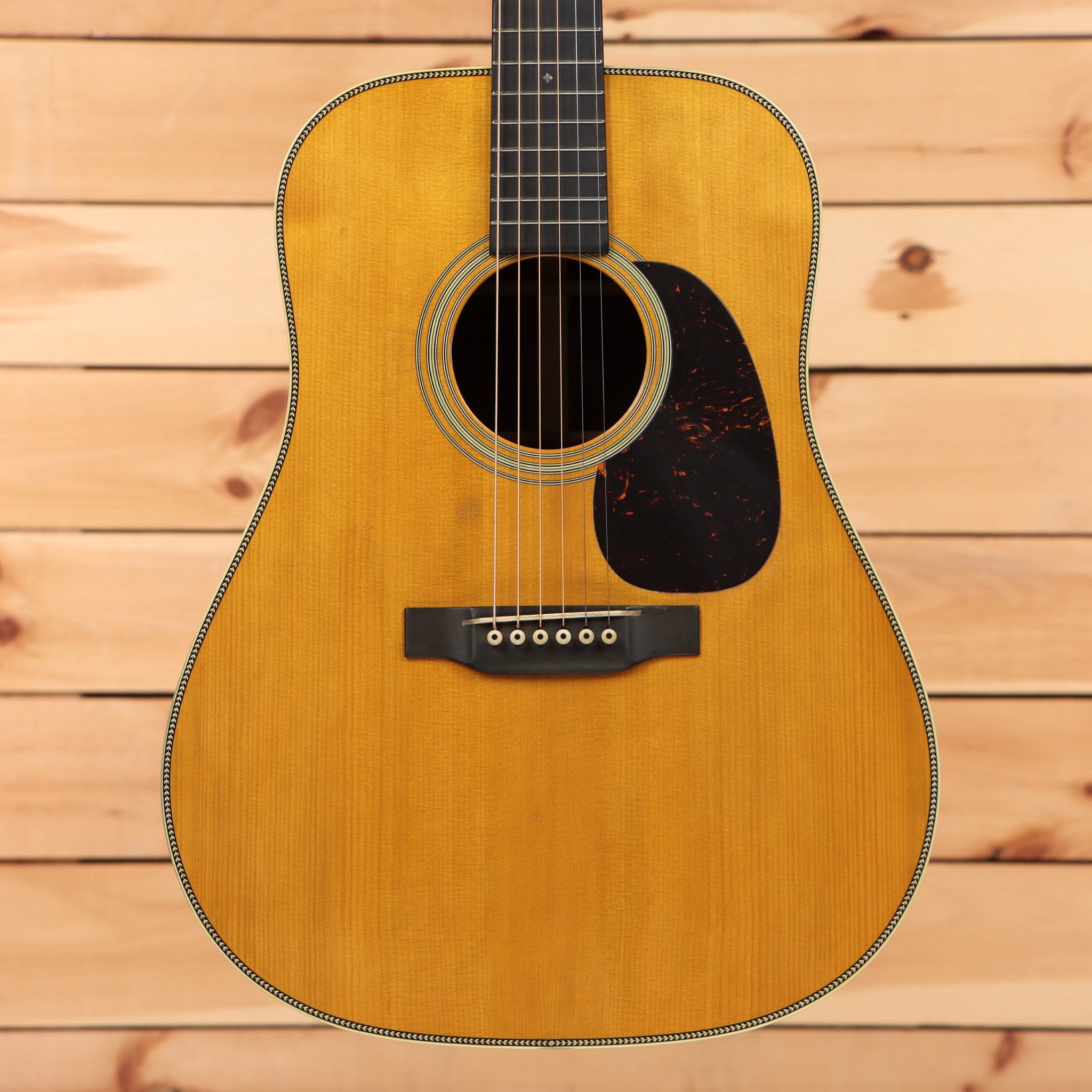 Martin D-28 Authentic 1937 dreadnought acoustic guitar aged natural with abalone binding