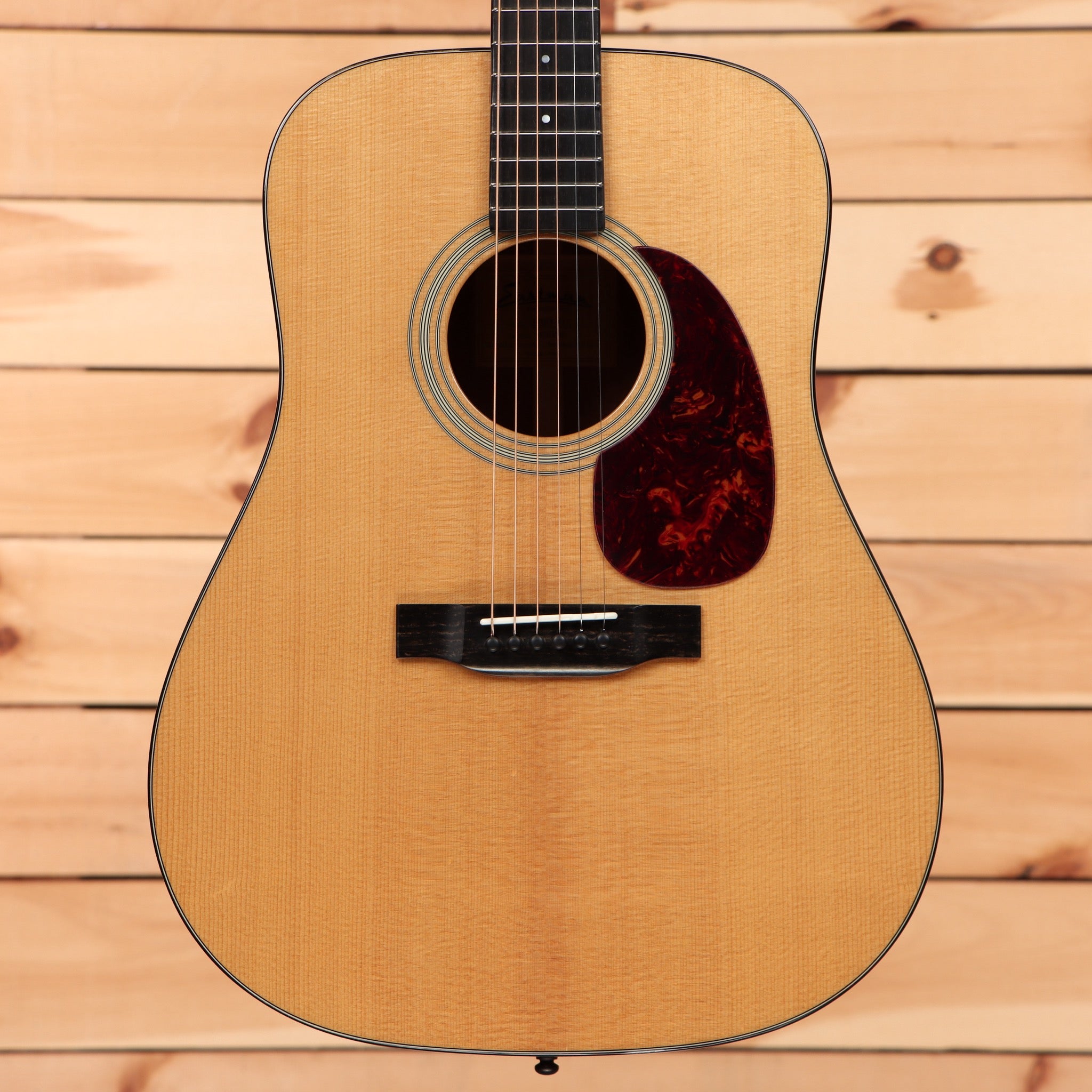 Eastman E10DTC dreadnought acoustic guitar natural finish with tortoiseshell pickguard