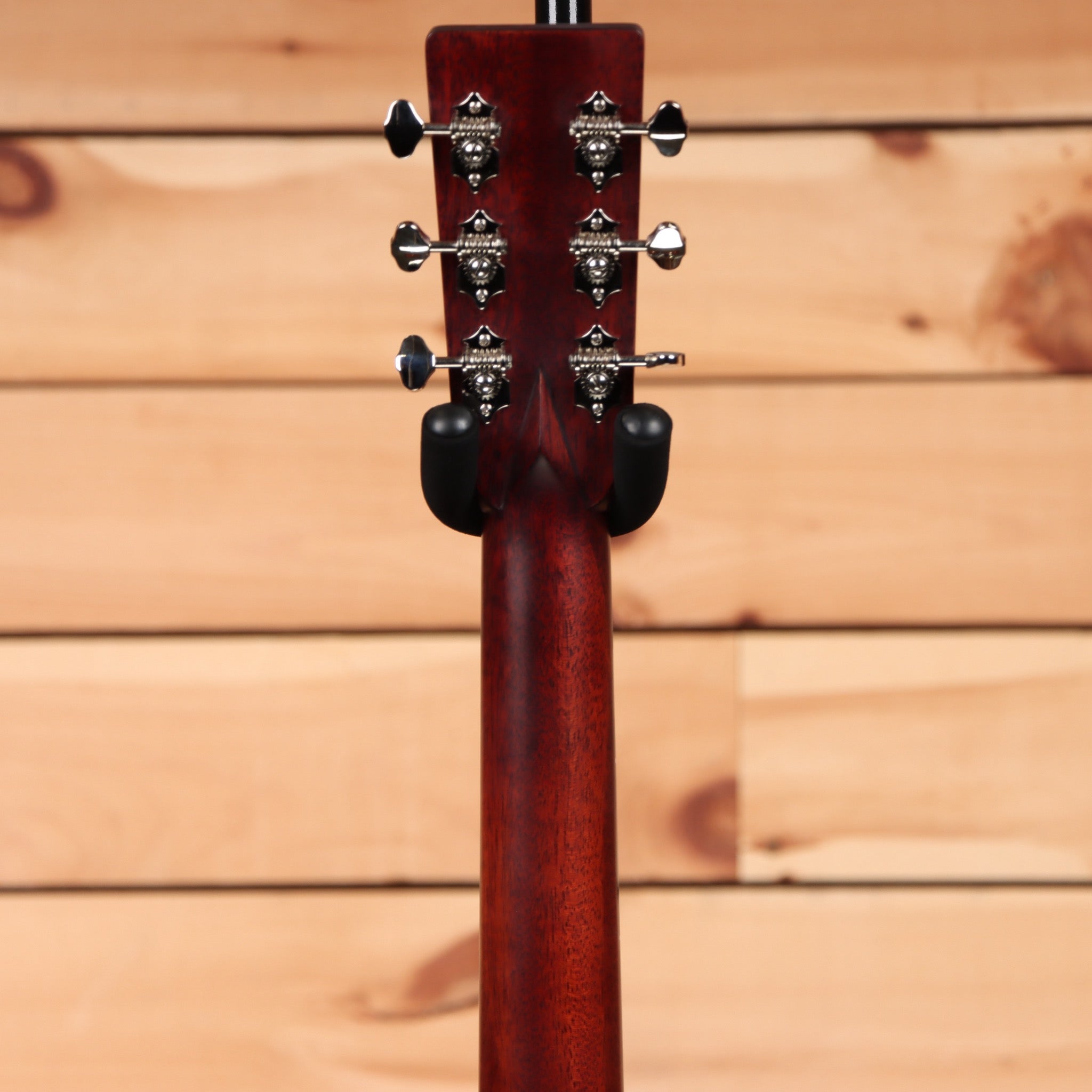 Eastman E10DTC dreadnought acoustic guitar natural finish with vintage-style tuning machines