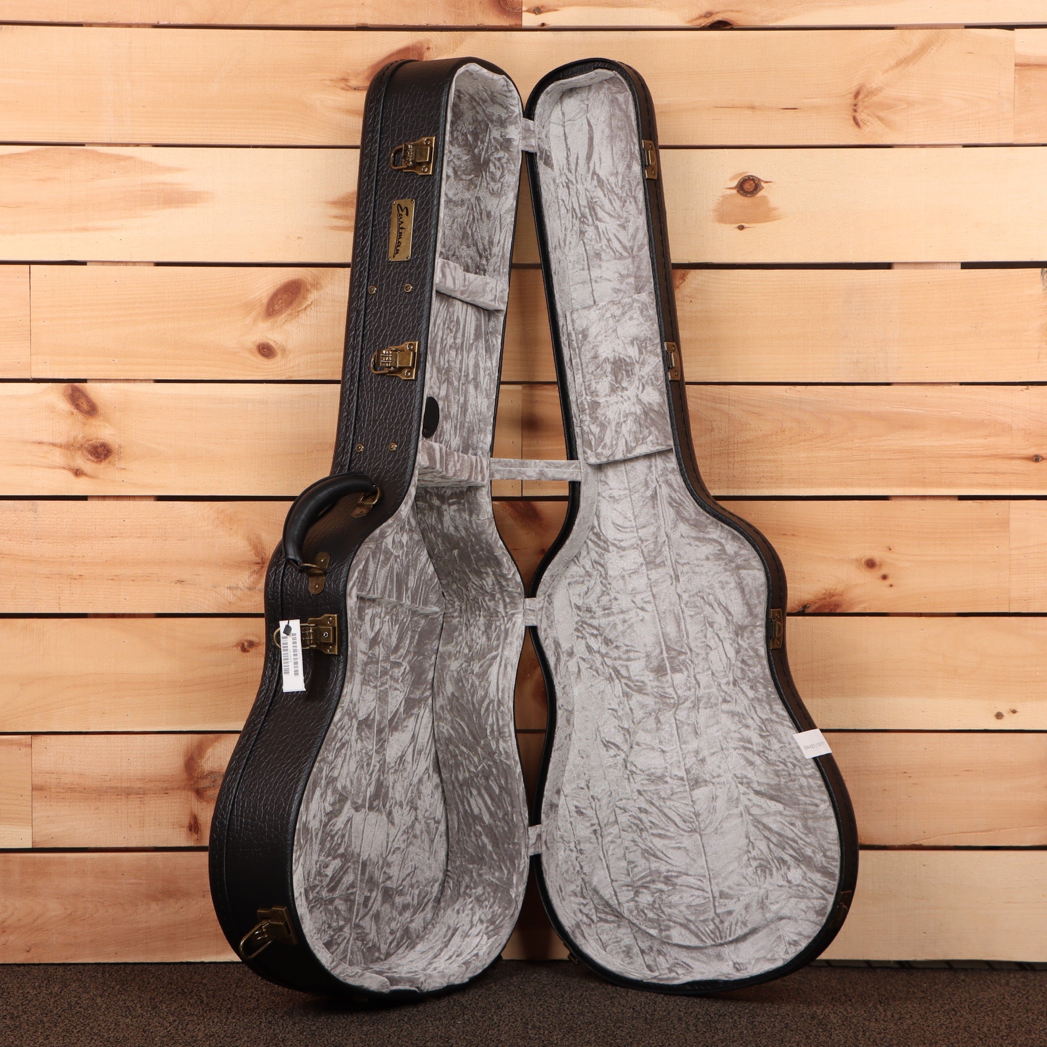 Eastman E10DTC dreadnought acoustic guitar natural finish with gray velvet interior case