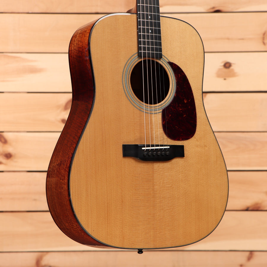 Eastman E10DTC dreadnought acoustic guitar natural finish with rosewood back and sides