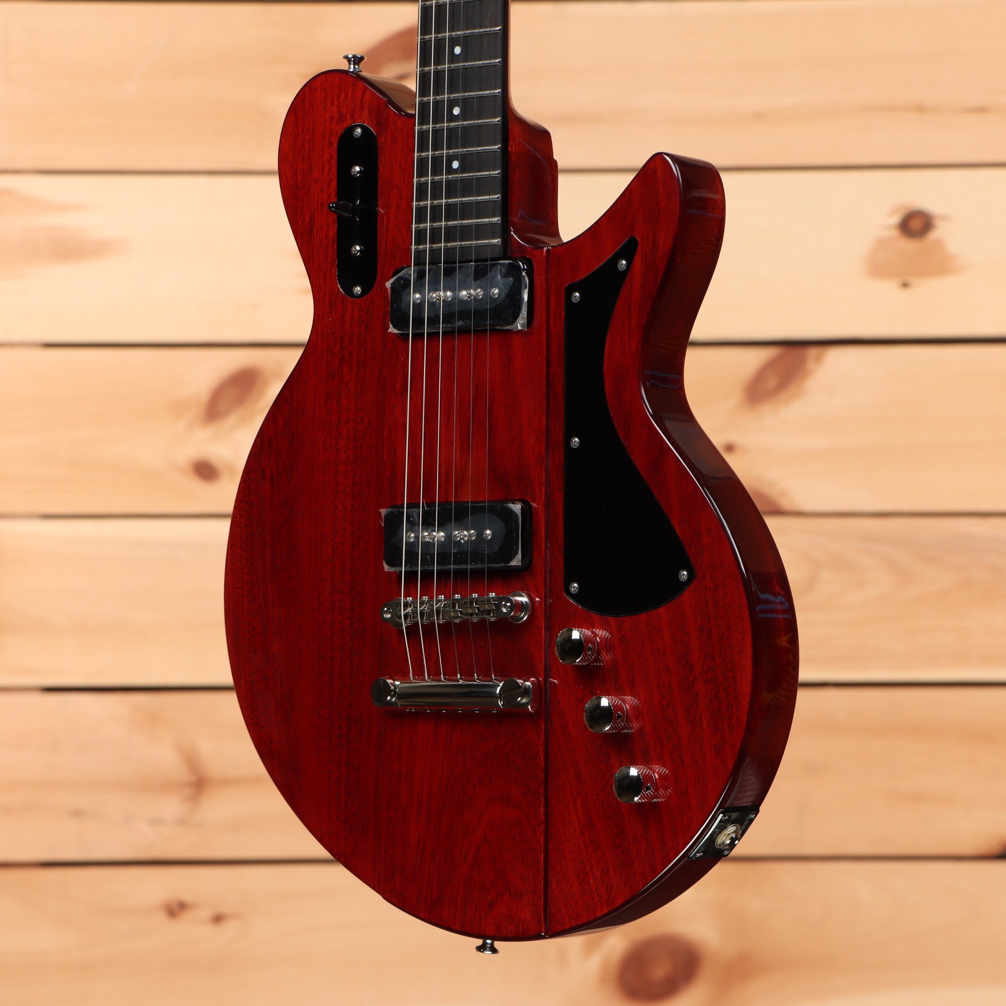 Eastman Juliet P90 semi-hollow electric guitar vintage red with dual P90 pickups