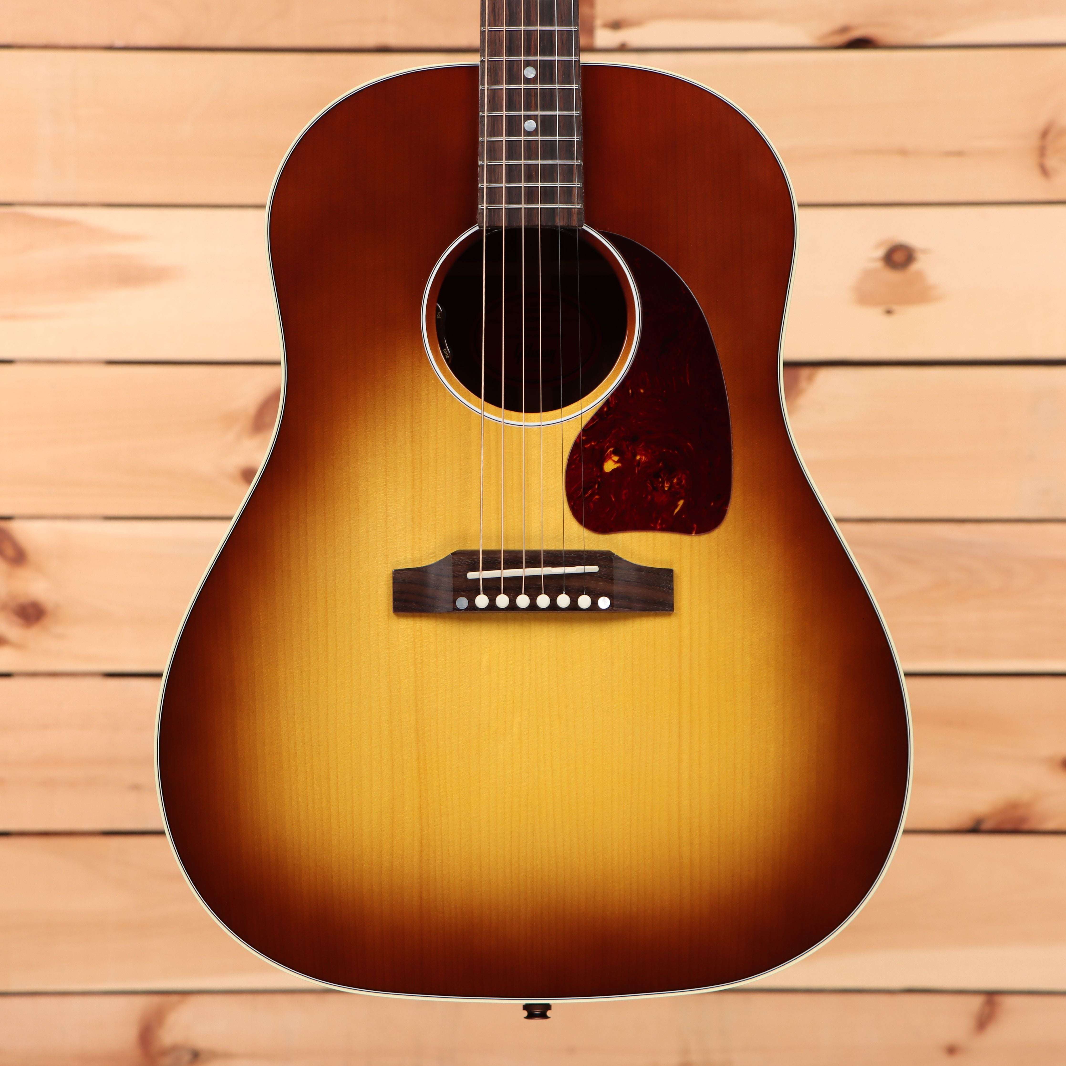 Gibson J45 Standard acoustic guitar Honey Burst Gloss with dreadnought body and tortoiseshell pickguard