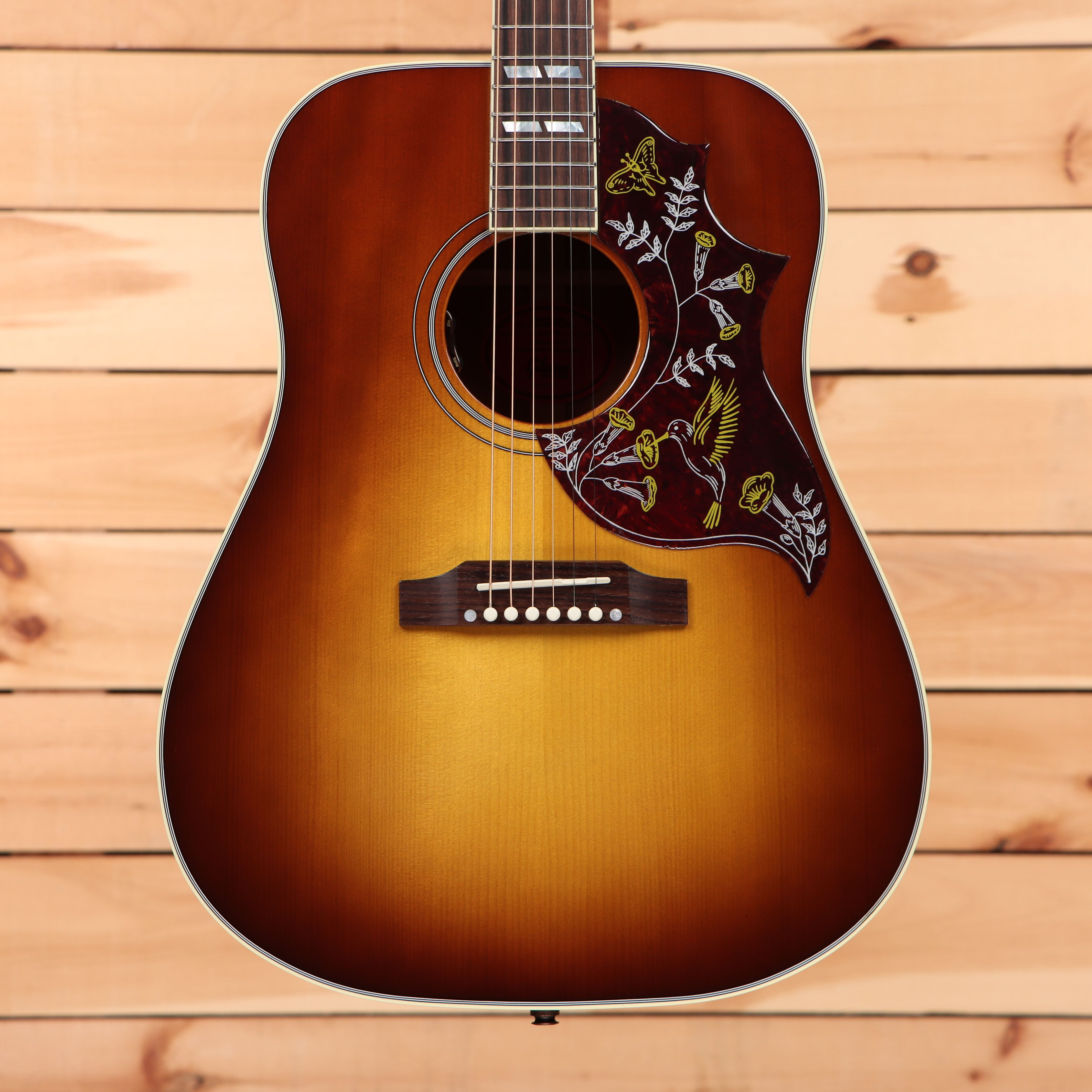 Gibson Hummingbird Standard acoustic guitar Honey Burst with hummingbird pickguard inlay