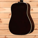 Gibson Hummingbird Standard acoustic guitar Honey Burst Gloss with cream binding and dreadnought body shape
