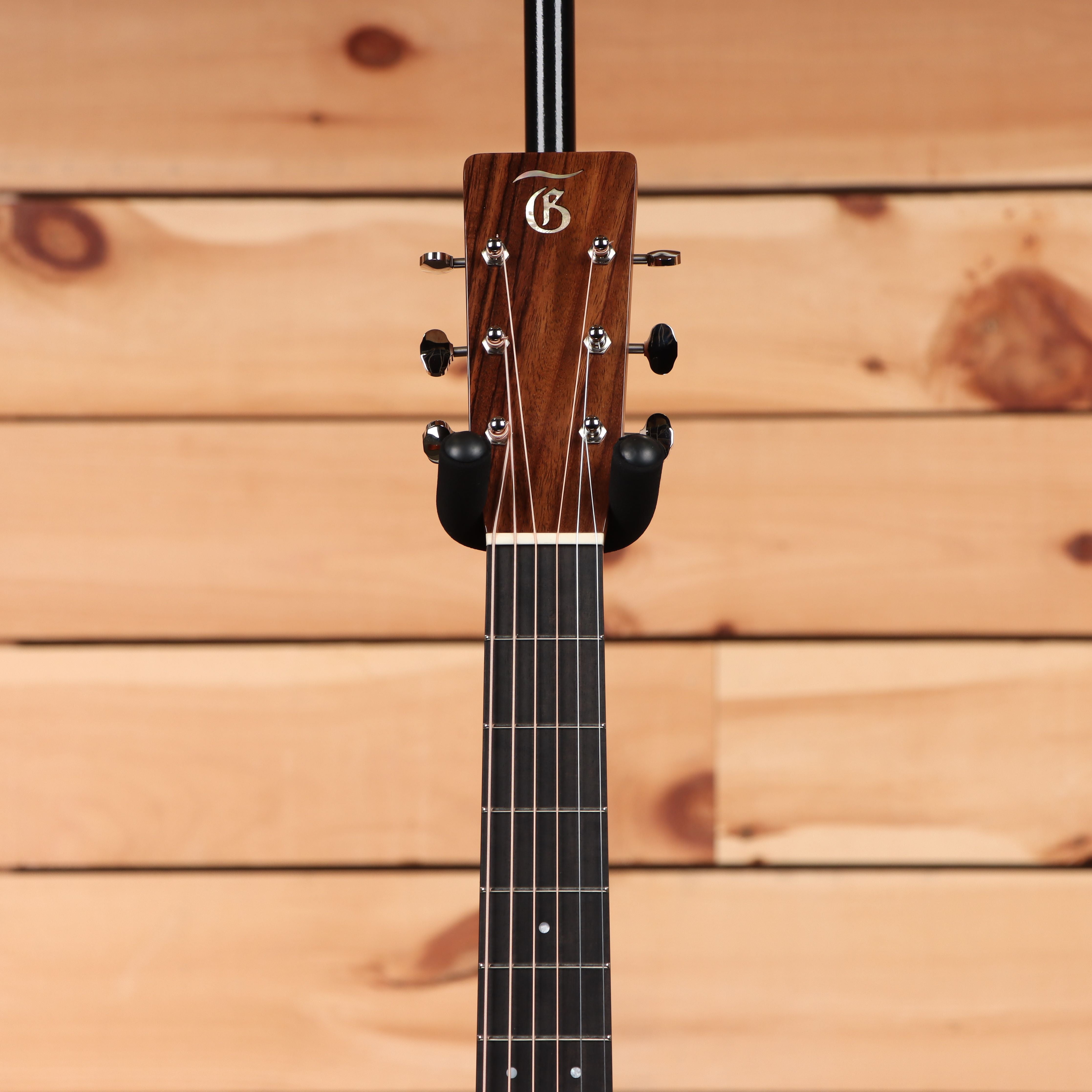 Gallagher Bluegrass Bell mahogany sunburst acoustic guitar with rosewood fretboard and black tuning machines