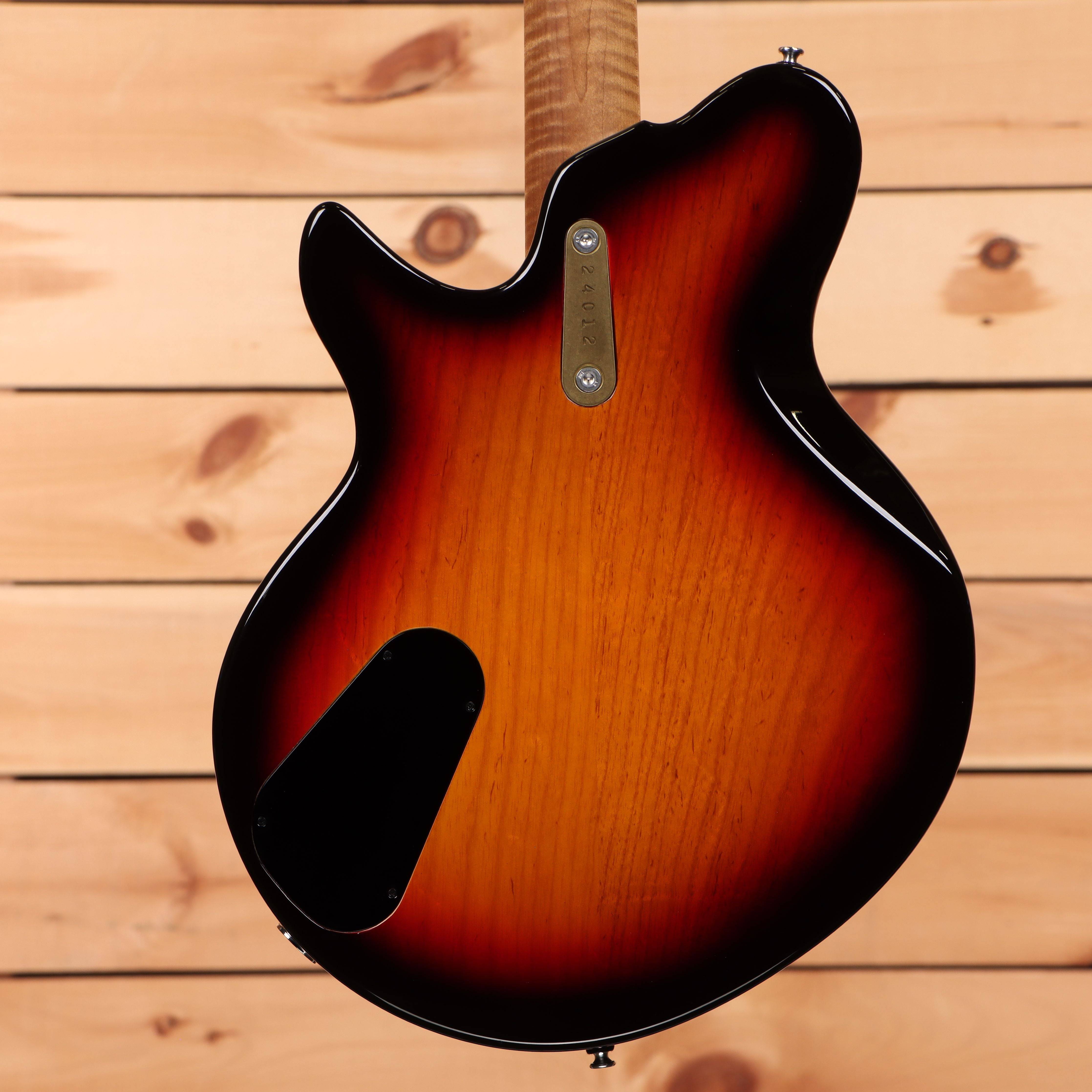 Eastman DAmbrogio Offset 64 semi-hollow electric guitar 3-color sunburst with single-coil pickup