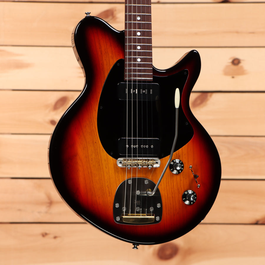 Eastman DAmbrogio Offset 64 3-Color Sunburst semi-hollow electric guitar with dual P90 pickups