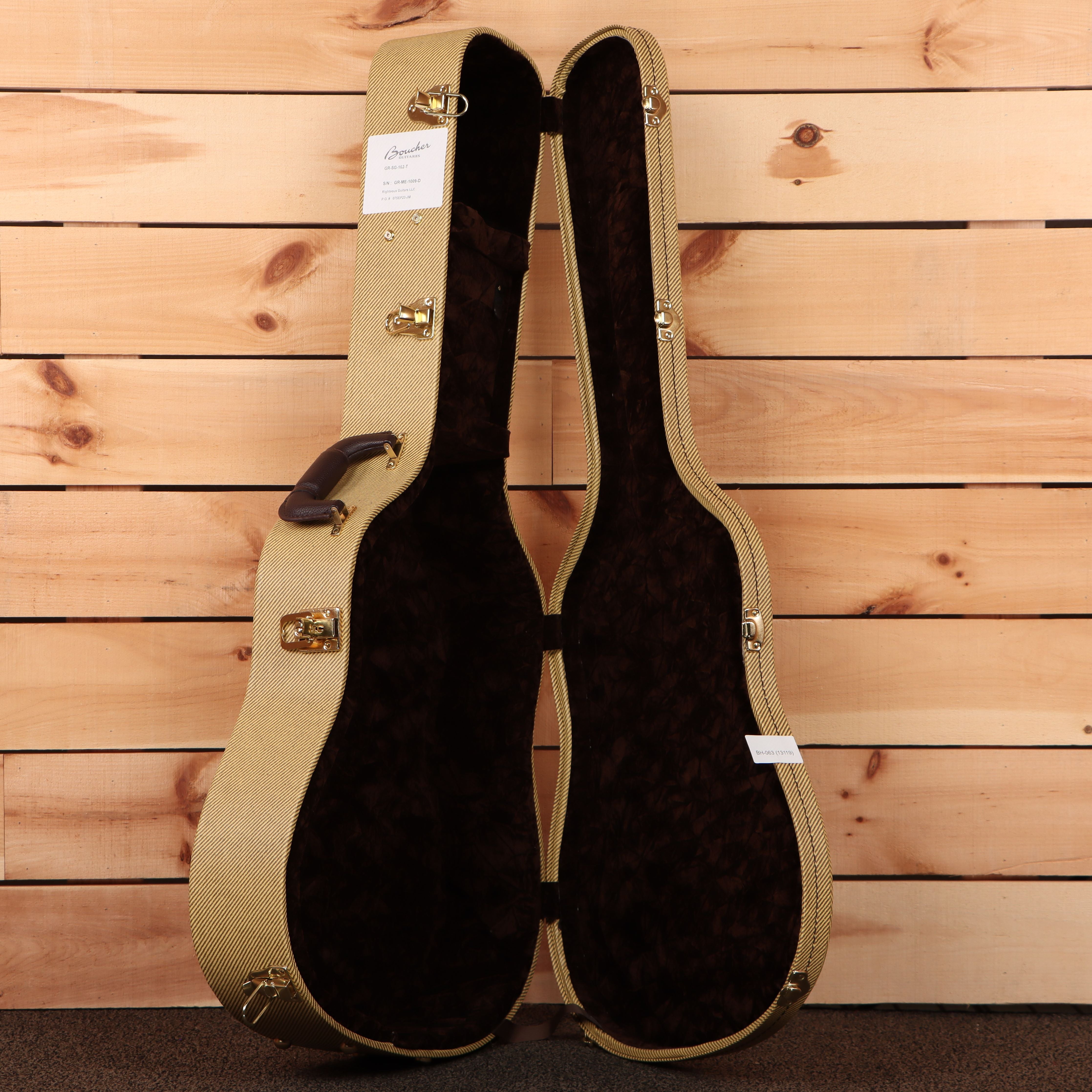Boucher GRSG162T classical guitar natural finish with black velvet interior case