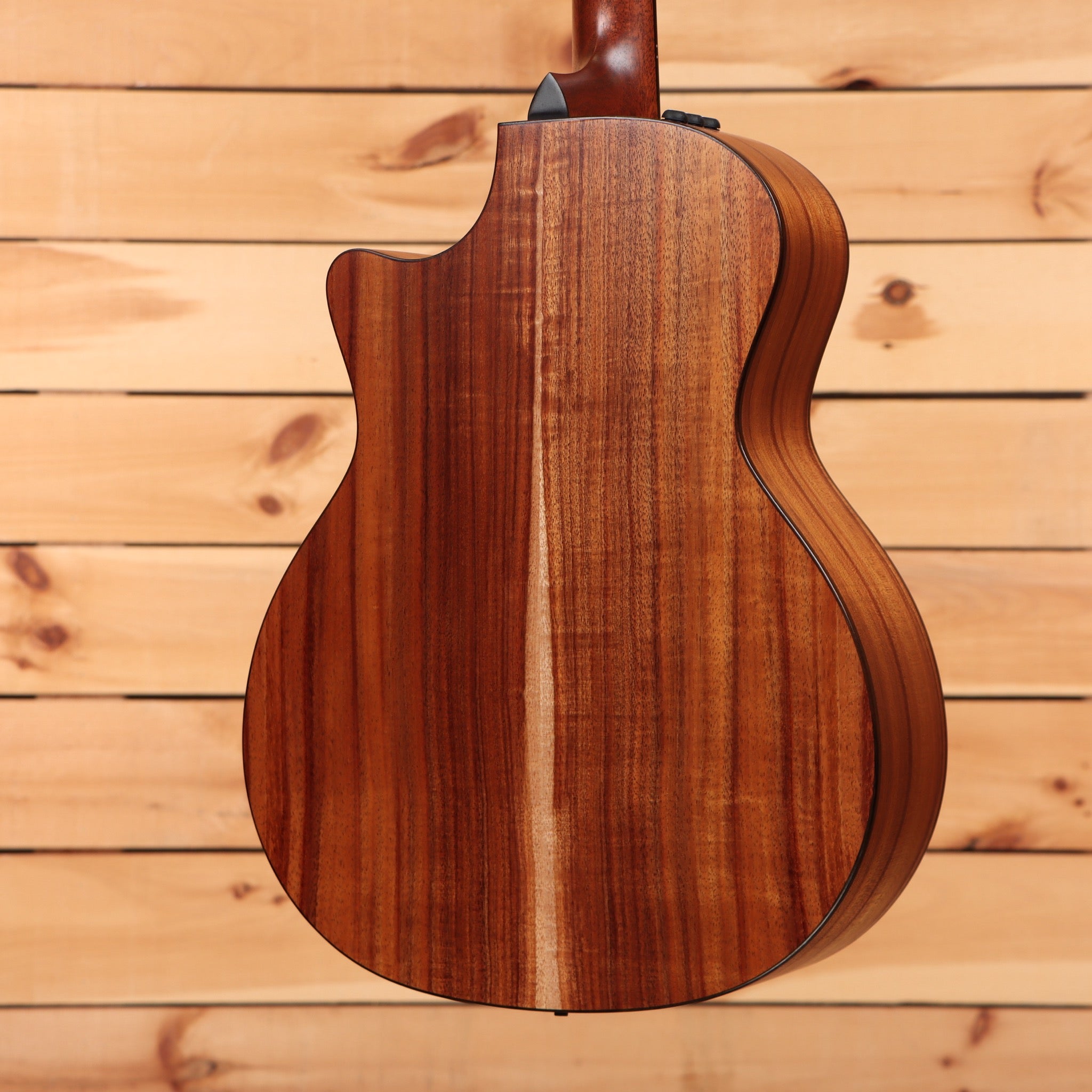Taylor 724ce Grand Auditorium acoustic-electric guitar Natural finish with figured koa back and cutaway