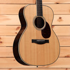 Santa Cruz OM natural pre-owned acoustic guitar with tortoiseshell pickguard and binding detail