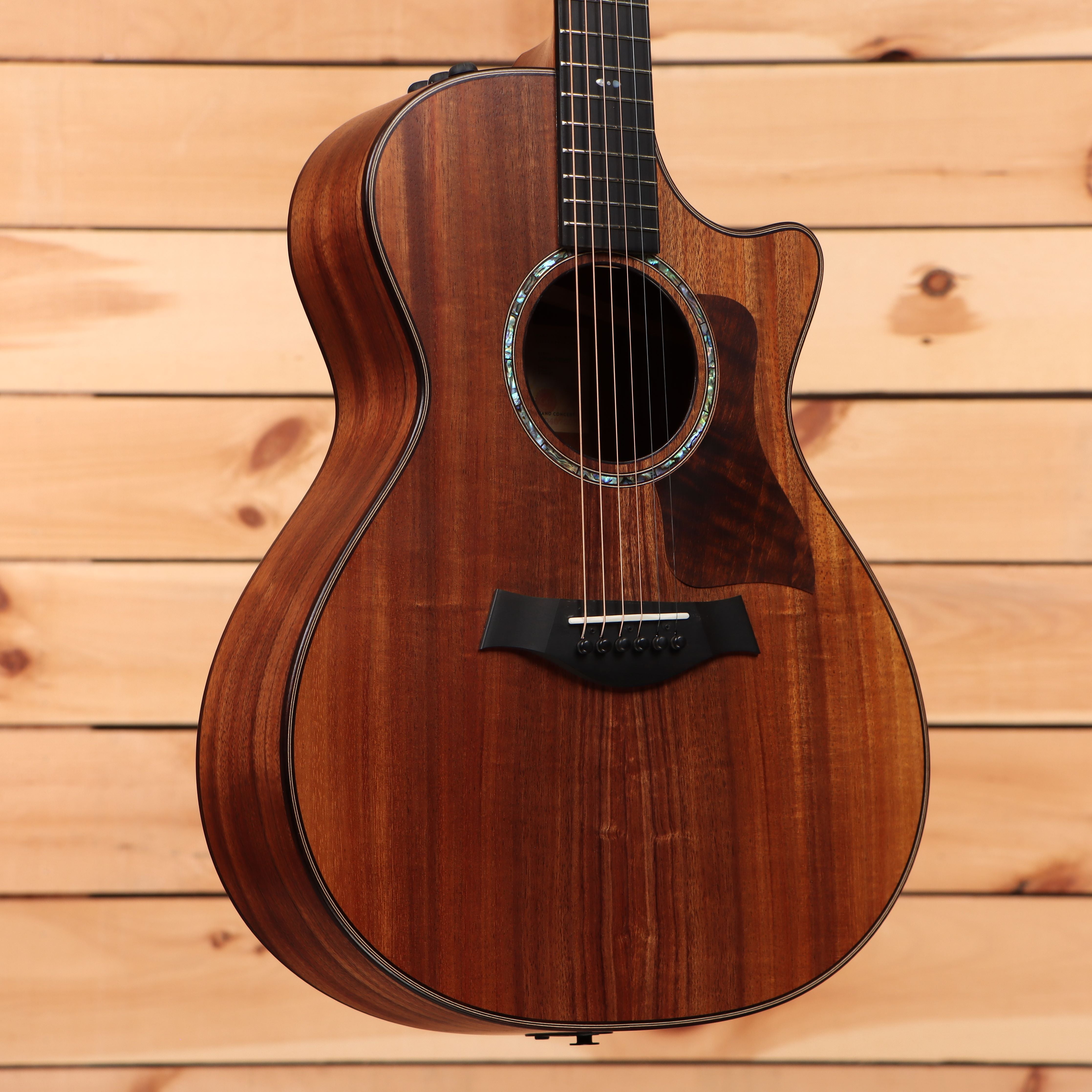 Taylor 722ce Grand Concert acoustic-electric guitar natural finish pre-owned with venetian cutaway