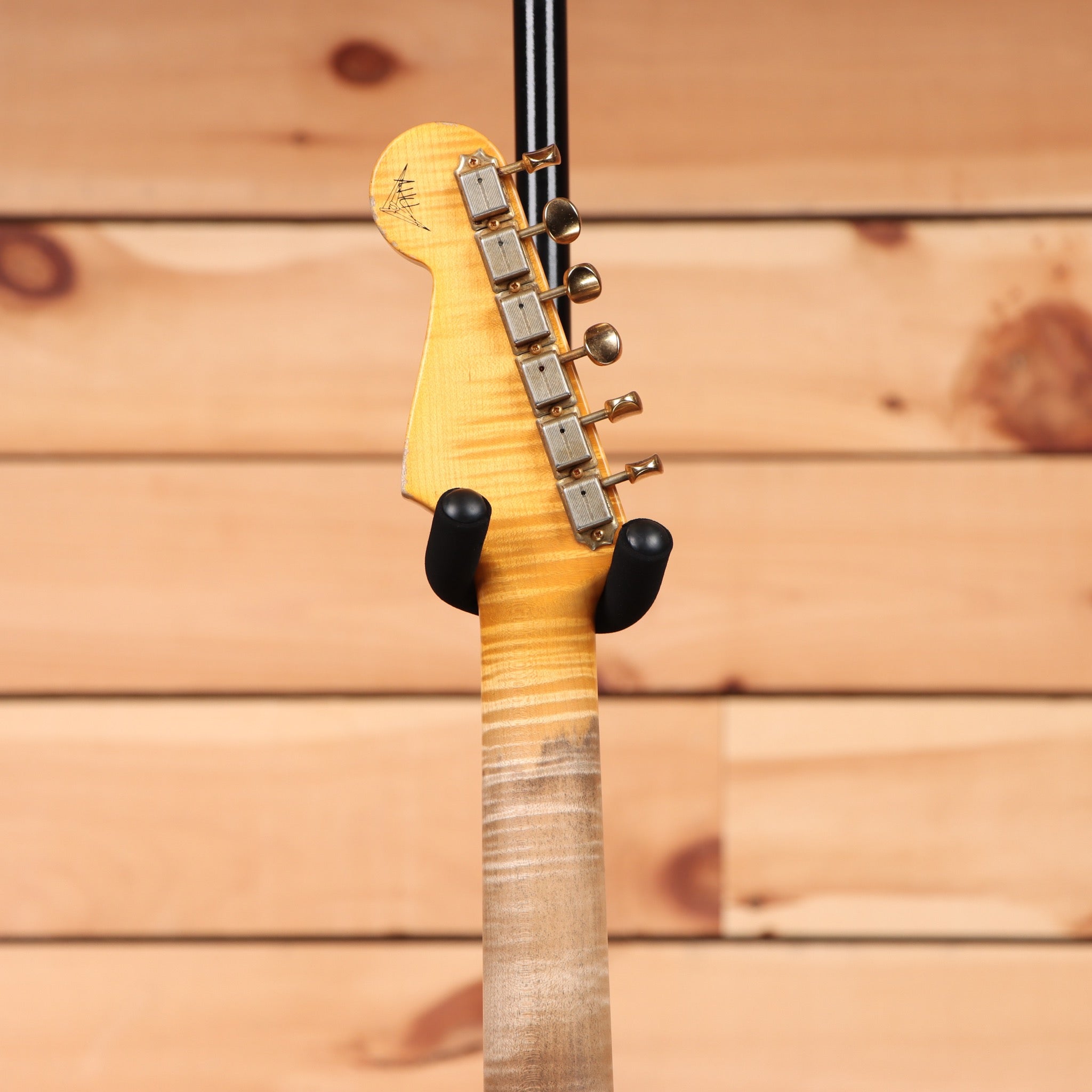 Fender Custom Shop Andy Hicks Masterbuilt 1962 Poblano Stratocaster aged Aztec Gold electric guitar with vintage tuners