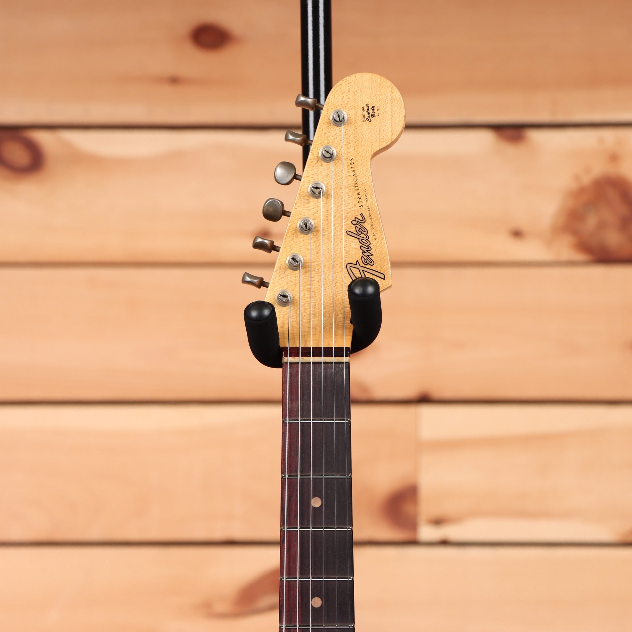 Fender Custom Shop Limited Postmodern Strat Relic electric guitar Olympic White with maple neck and single-coil pickups