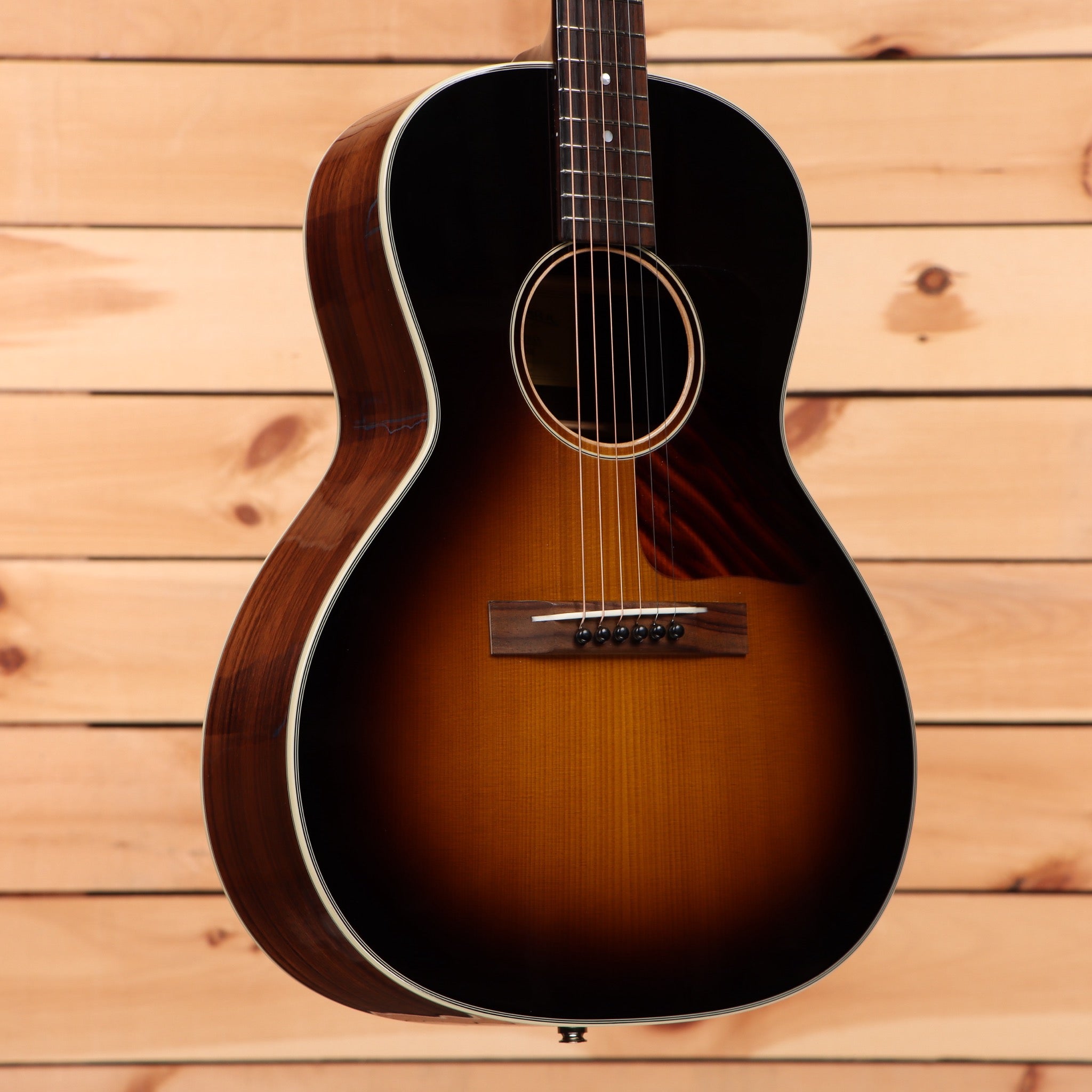 Eastman E20OOSS dreadnought acoustic guitar sunburst pre-owned with white binding