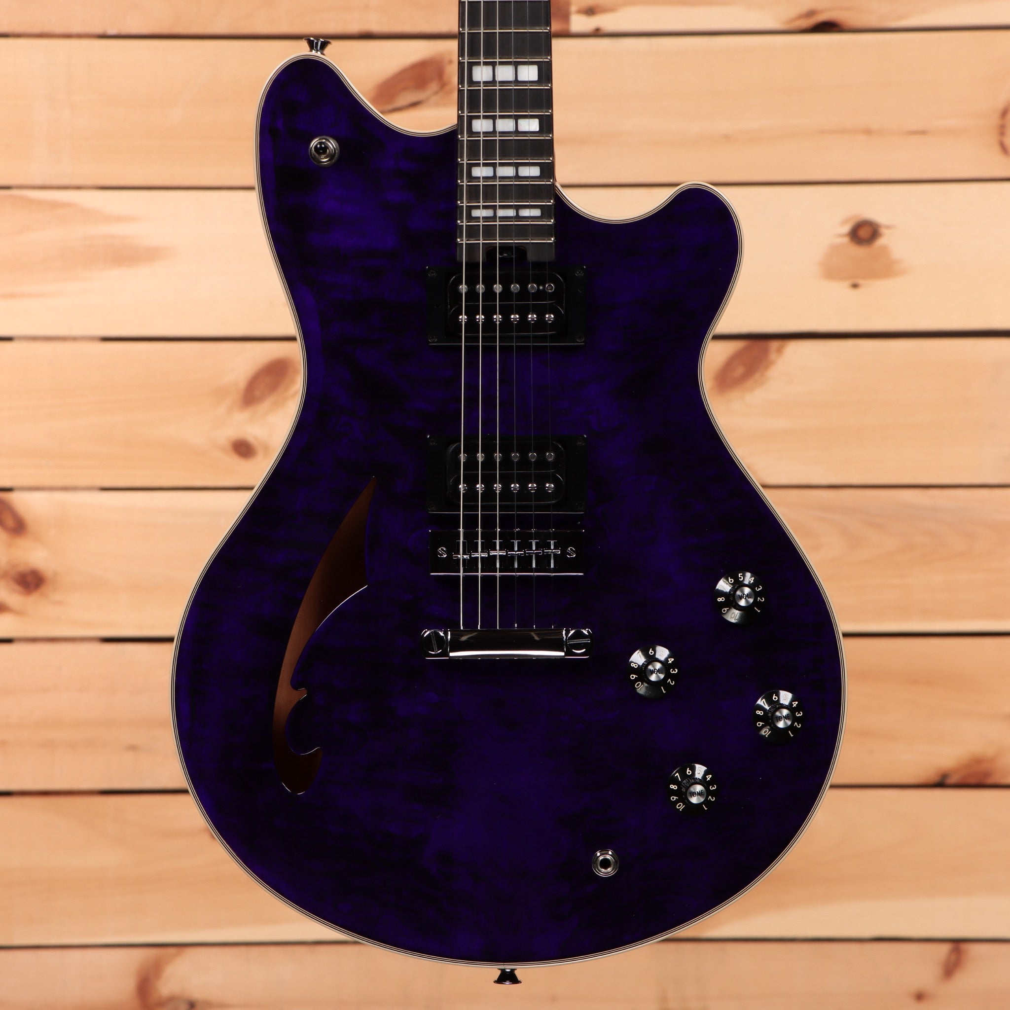 EVH SA126 Special semi-hollow electric guitar transparent purple with dual humbuckers