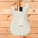 Fender Custom Shop Limited 1956 Stratocaster Journeyman Relic electric guitar Desert Tan with single-coil pickups