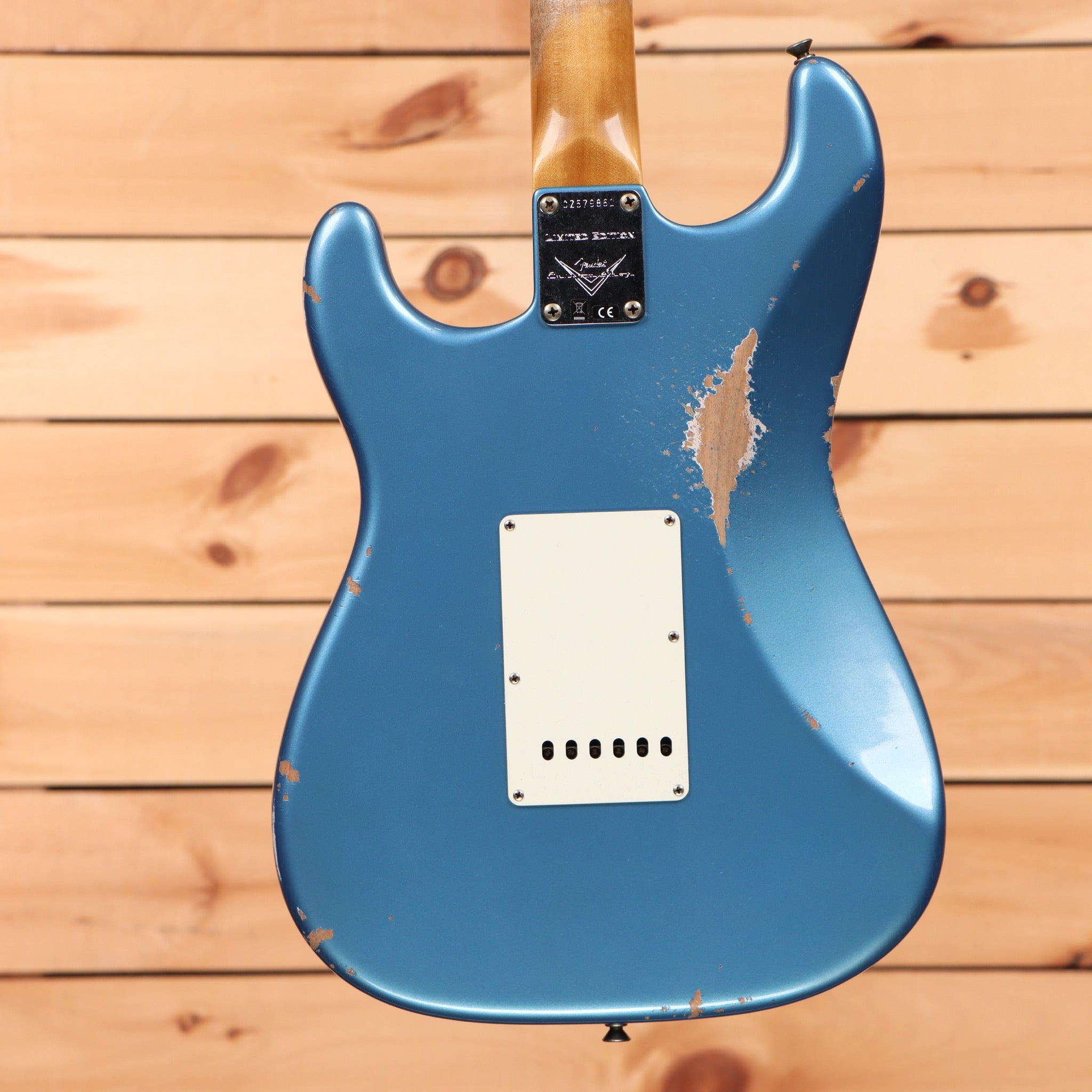 Fender Custom Shop Limited 1959 Stratocaster electric guitar Lake Placid Blue relic finish with single-coil pickups