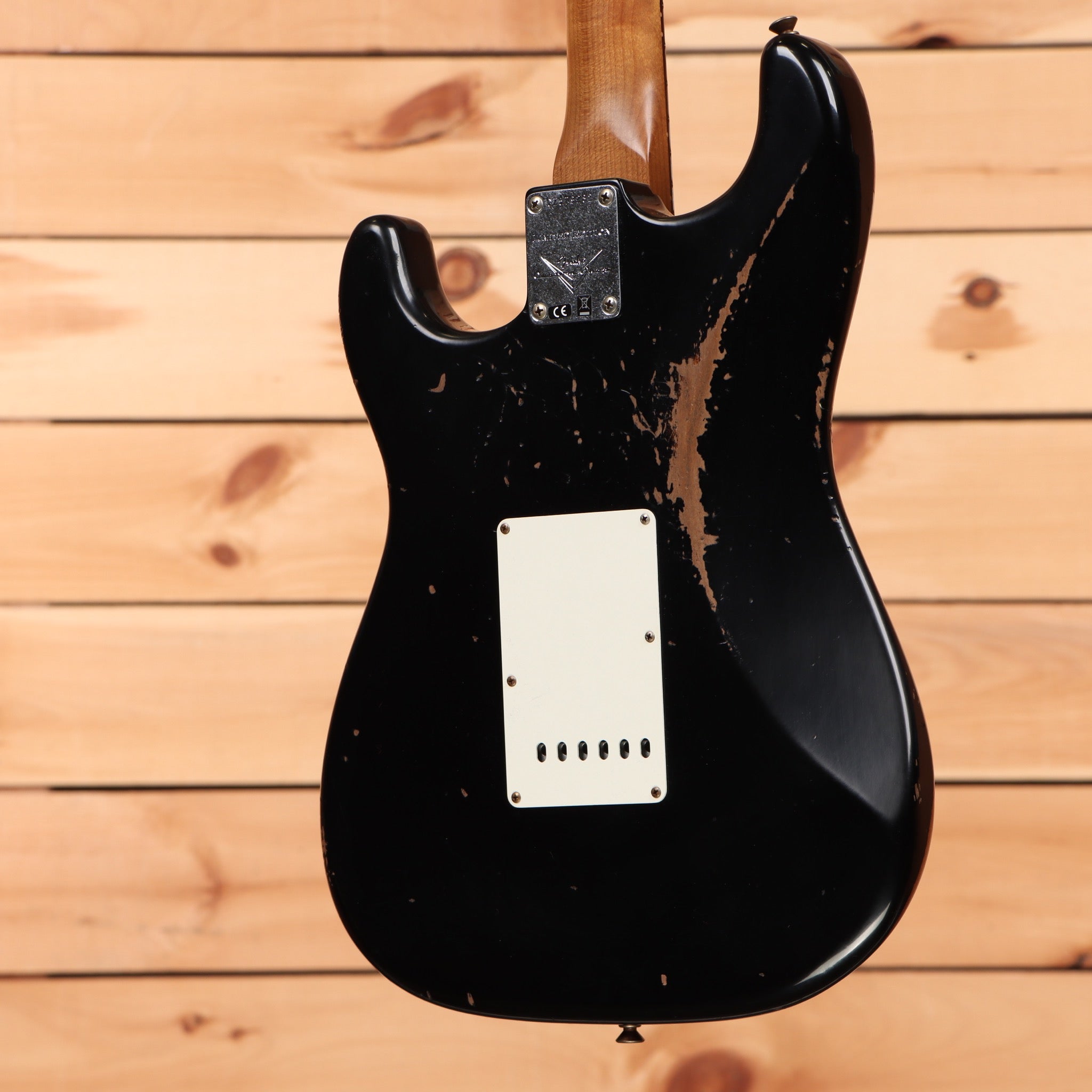 Fender Custom Shop Limited 1960 Roasted Alder Stratocaster heavy relic aged black electric guitar with white pickguard