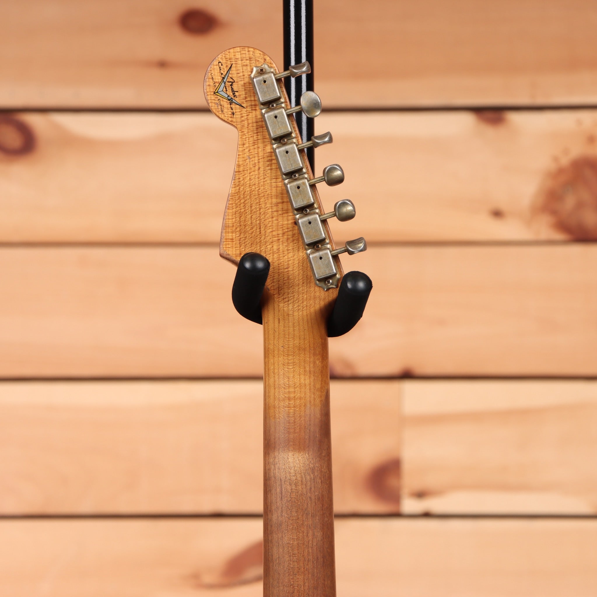 Fender Custom Shop Limited 1960 Roasted Alder Stratocaster electric guitar heavy relic aged black with vintage tuning machines