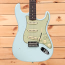 Fender Custom Shop Limited 1963 Stratocaster Journeyman Relic electric guitar Aged Sonic Blue with single-coil pickups
