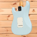 Fender Custom Shop Limited 1963 Stratocaster Journeyman Relic electric guitar Aged Sonic Blue single-coil pickups