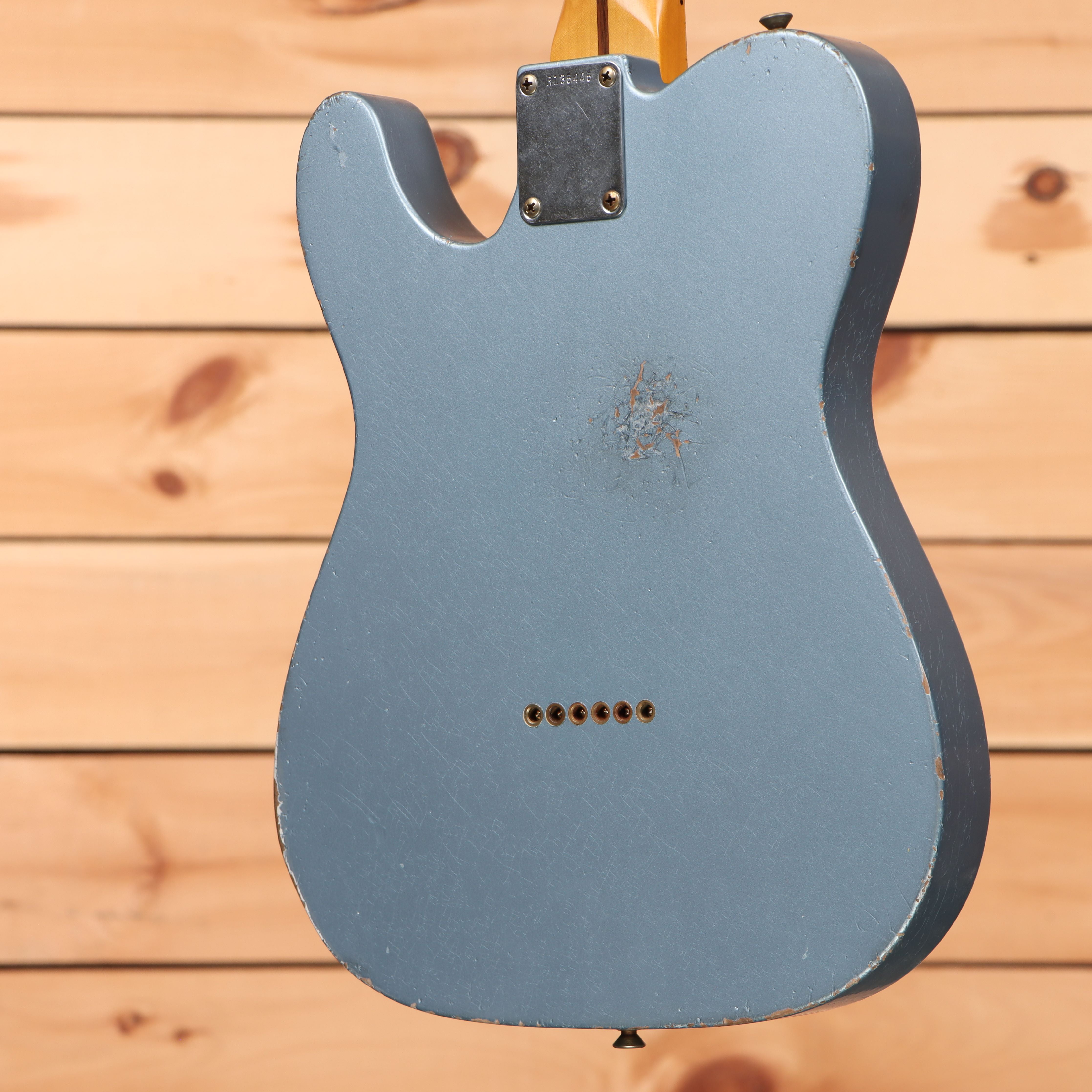 Fender Custom Shop Limited Masterbuilt 1958 Telecaster Relic electric guitar Ice Blue Metallic with single-coil pickups