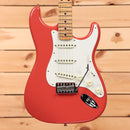 Fender Custom Shop Limited 1959 Dual Mag Stratocaster electric guitar Aged Tahitian Coral with white pickguard and single-coil pickups