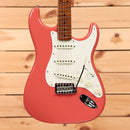 Fender Custom Shop Limited Roasted 1950s Stratocaster electric guitar Tahitian Coral with white pickguard and single-coil pickups