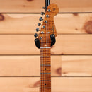 Fender Custom Shop Limited Roasted 1950s Stratocaster electric guitar Faded Aged Tahitian Coral with maple neck