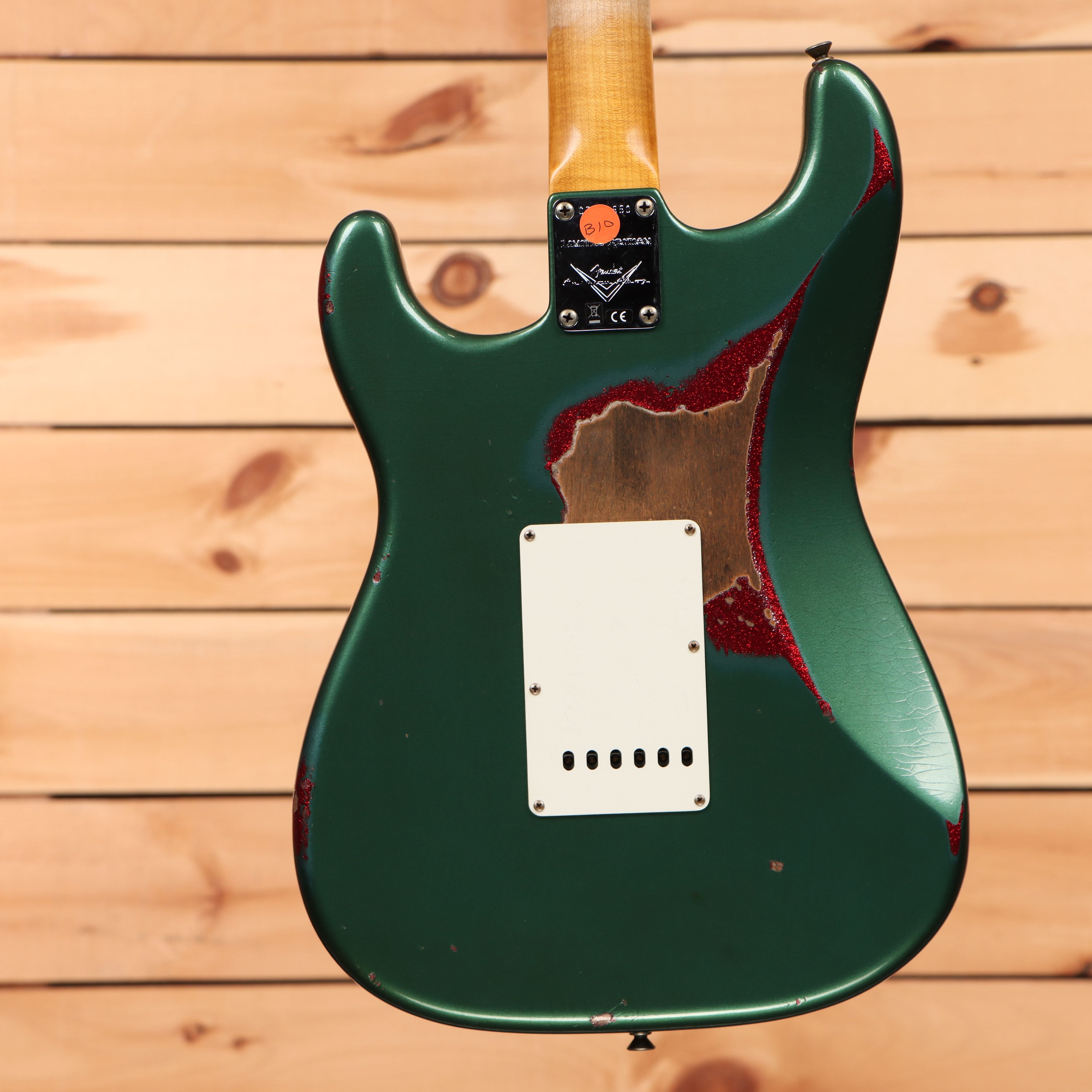 Fender Custom Shop Limited Fat 64 Stratocaster Relic electric guitar Sherwood Metallic over Red Sparkle with white pickguard