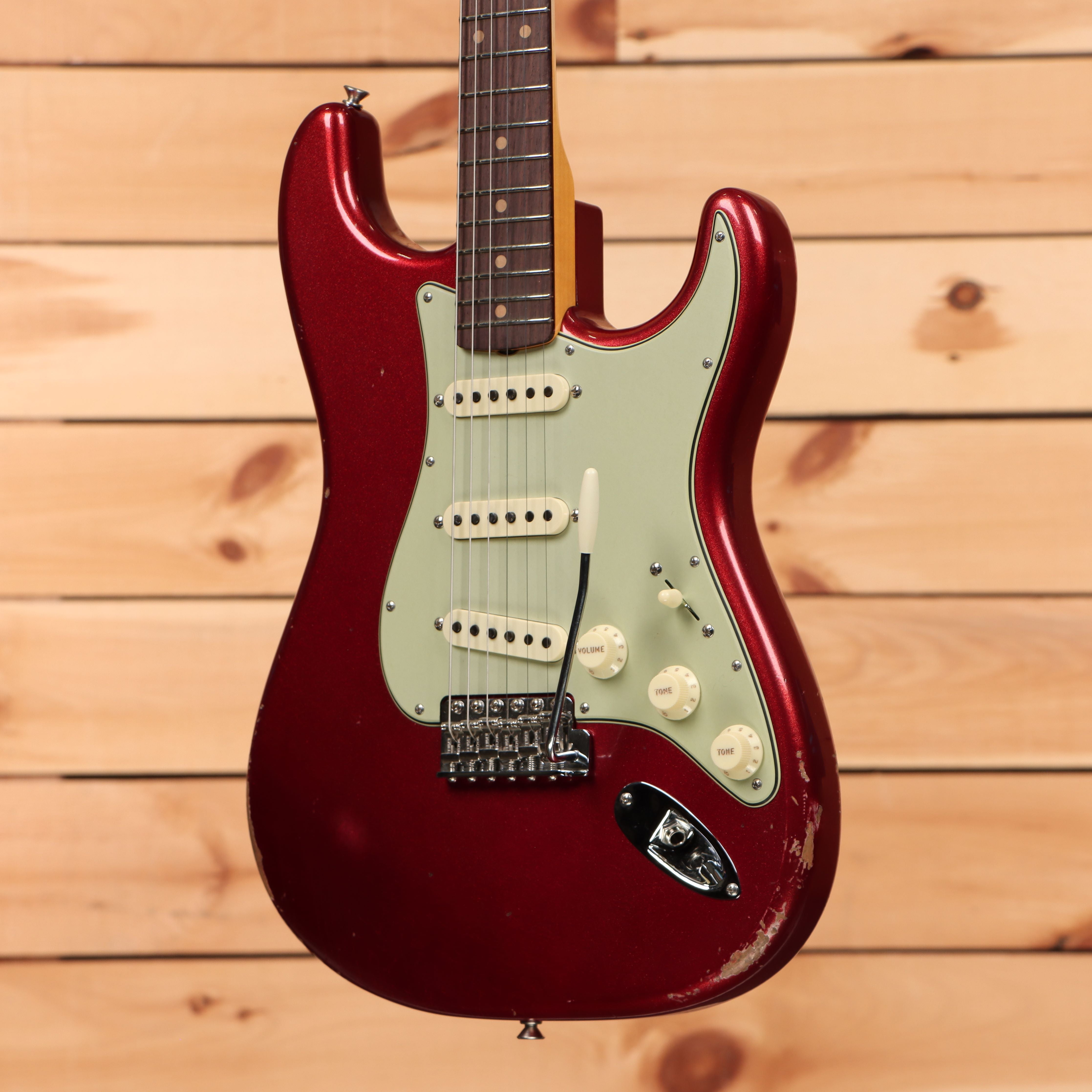 Fender Custom Shop Righteous Reissue Late 1962 Stratocaster electric guitar Fire Mist Red relic aged finish with single-coil pickups