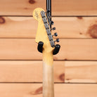Fender Custom Shop Righteous Reissue Late 1962 Stratocaster relic electric guitar Ice Blue Metallic with maple neck