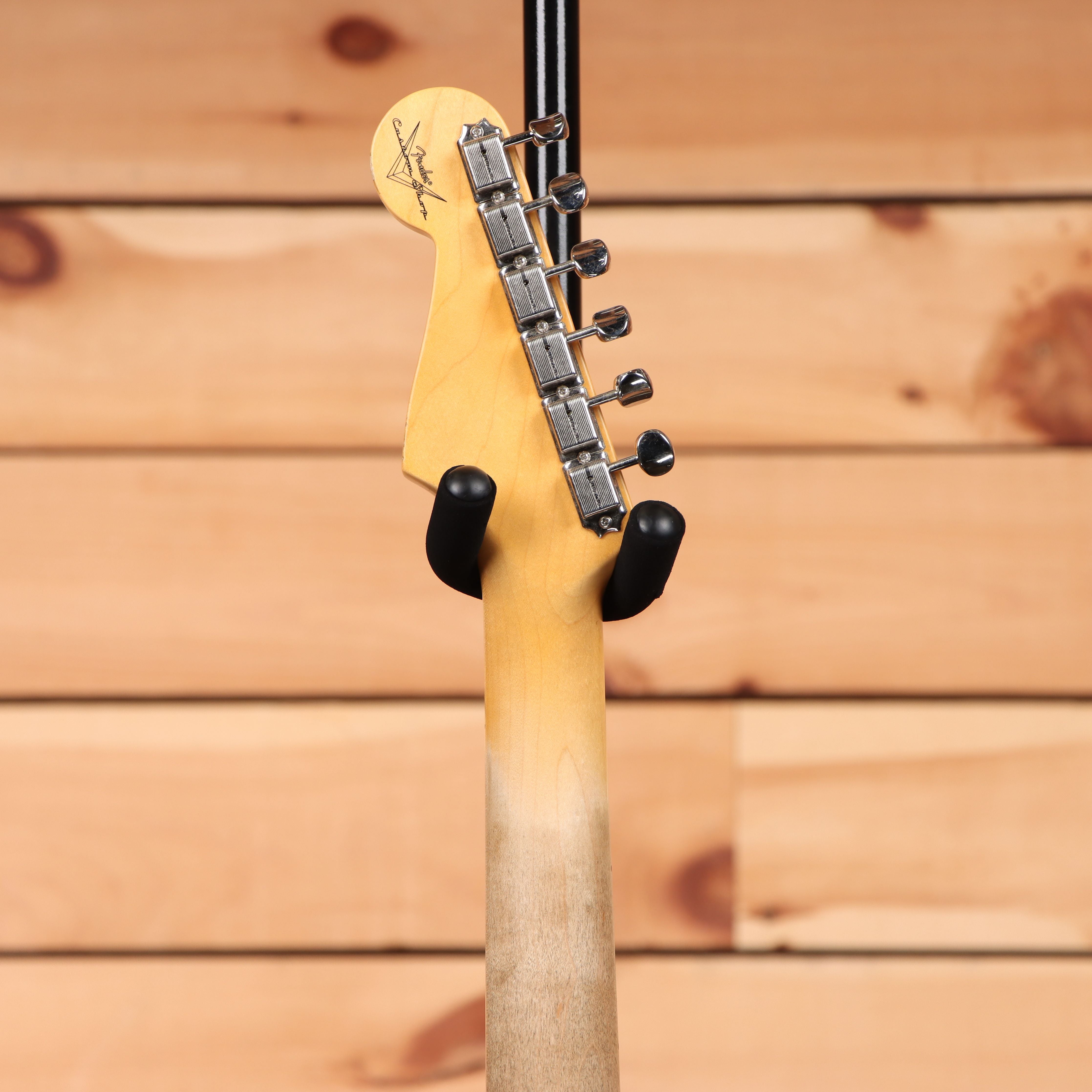 Fender Custom Shop Righteous Reissue Late 1962 Stratocaster electric guitar Holoflake Maple relic aged with single-coil pickups