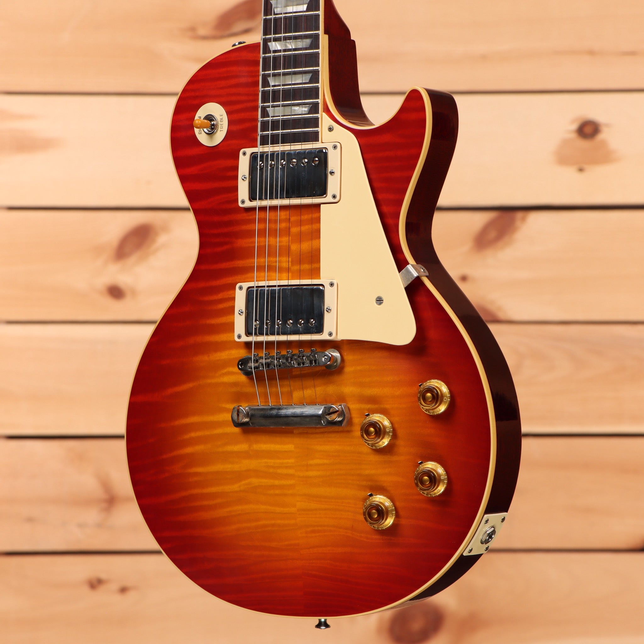 Gibson 1959 Les Paul Standard Reissue Ultra Light Aged electric guitar Sunrise Teaburst with dual humbuckers and gold hardware