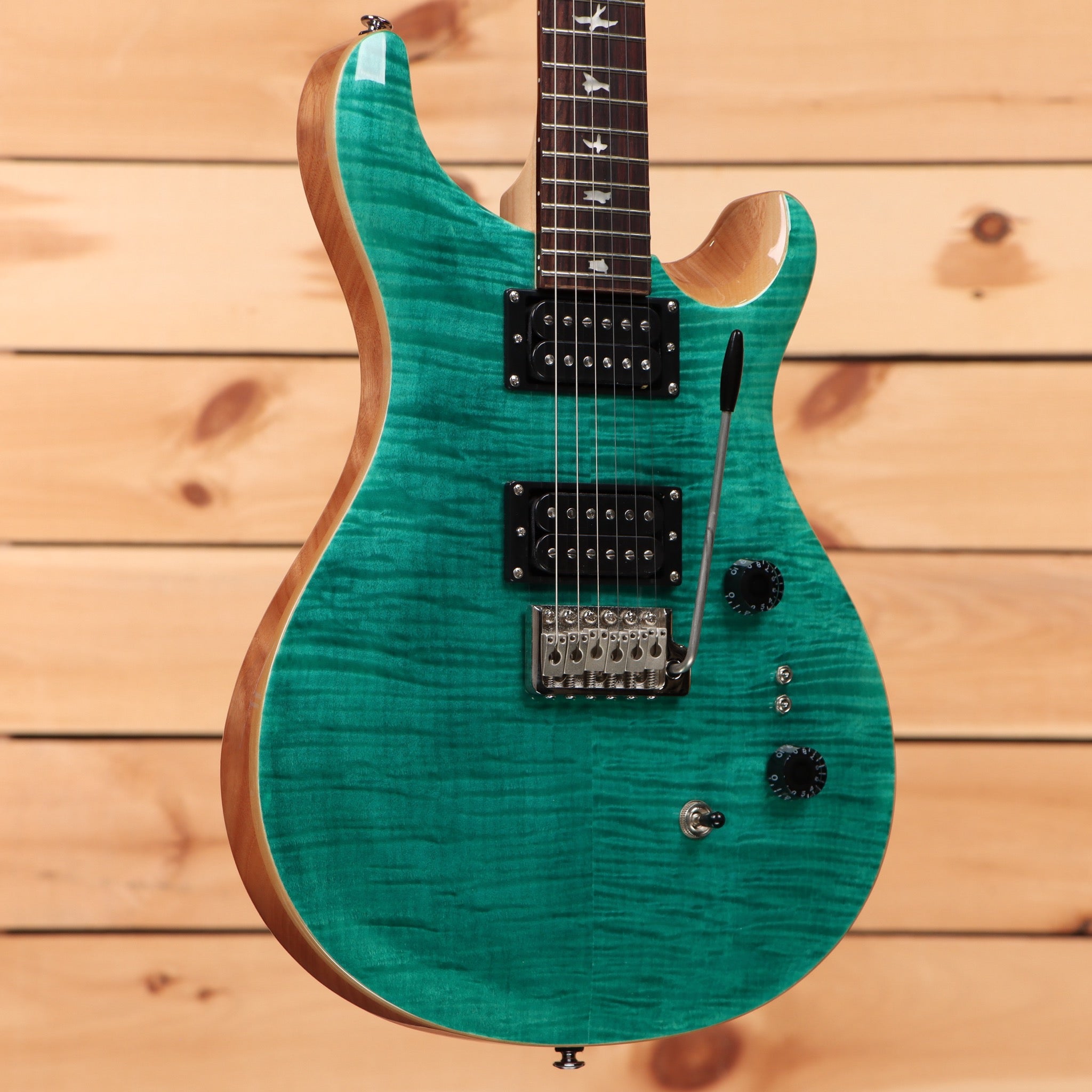 Paul Reed Smith SE Custom 2408 electric guitar turquoise with flamed maple top and dual humbuckers
