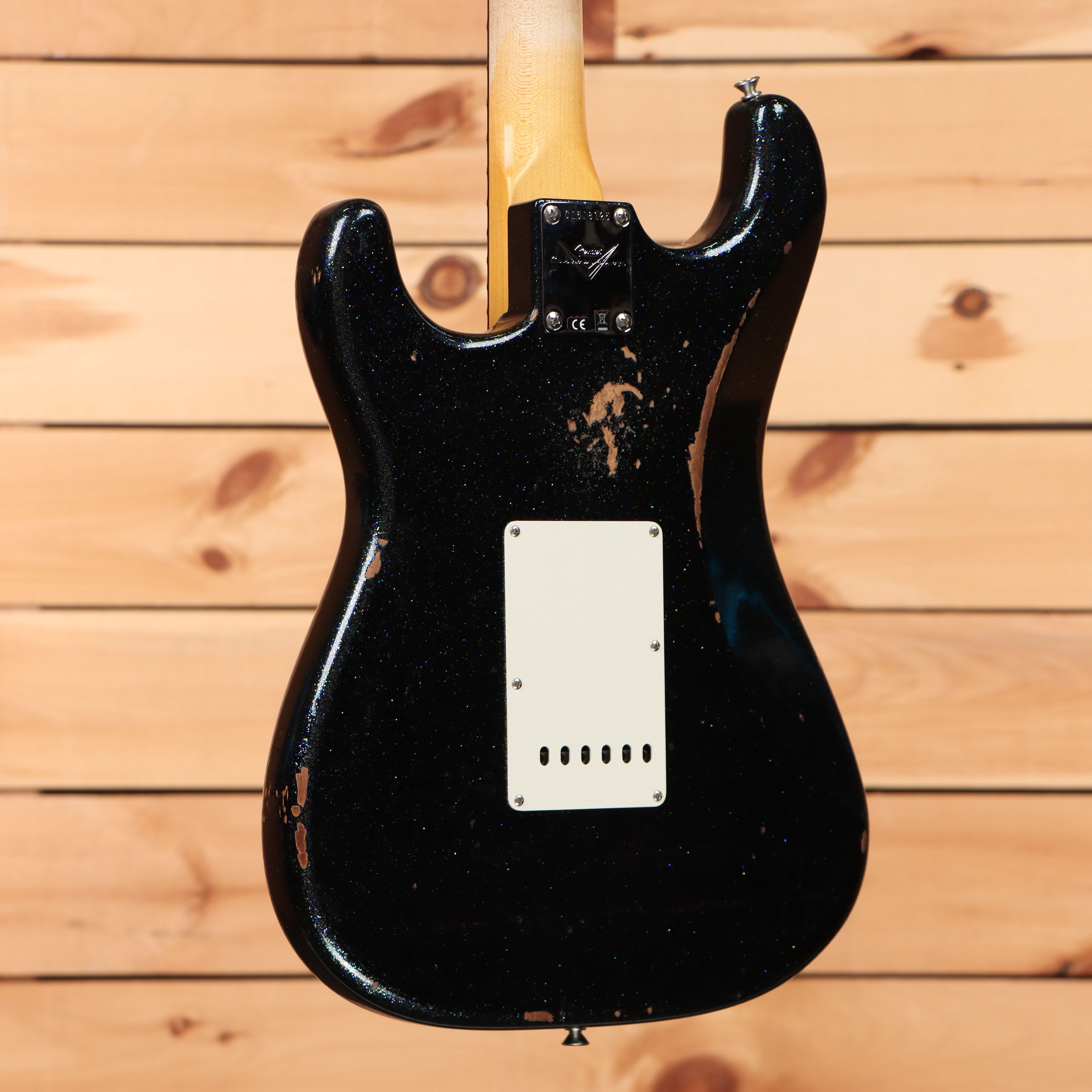 Fender Custom Shop Righteous Reissue Late 1962 Stratocaster relic aged Holoflake electric guitar with rosewood fretboard and white pickguard