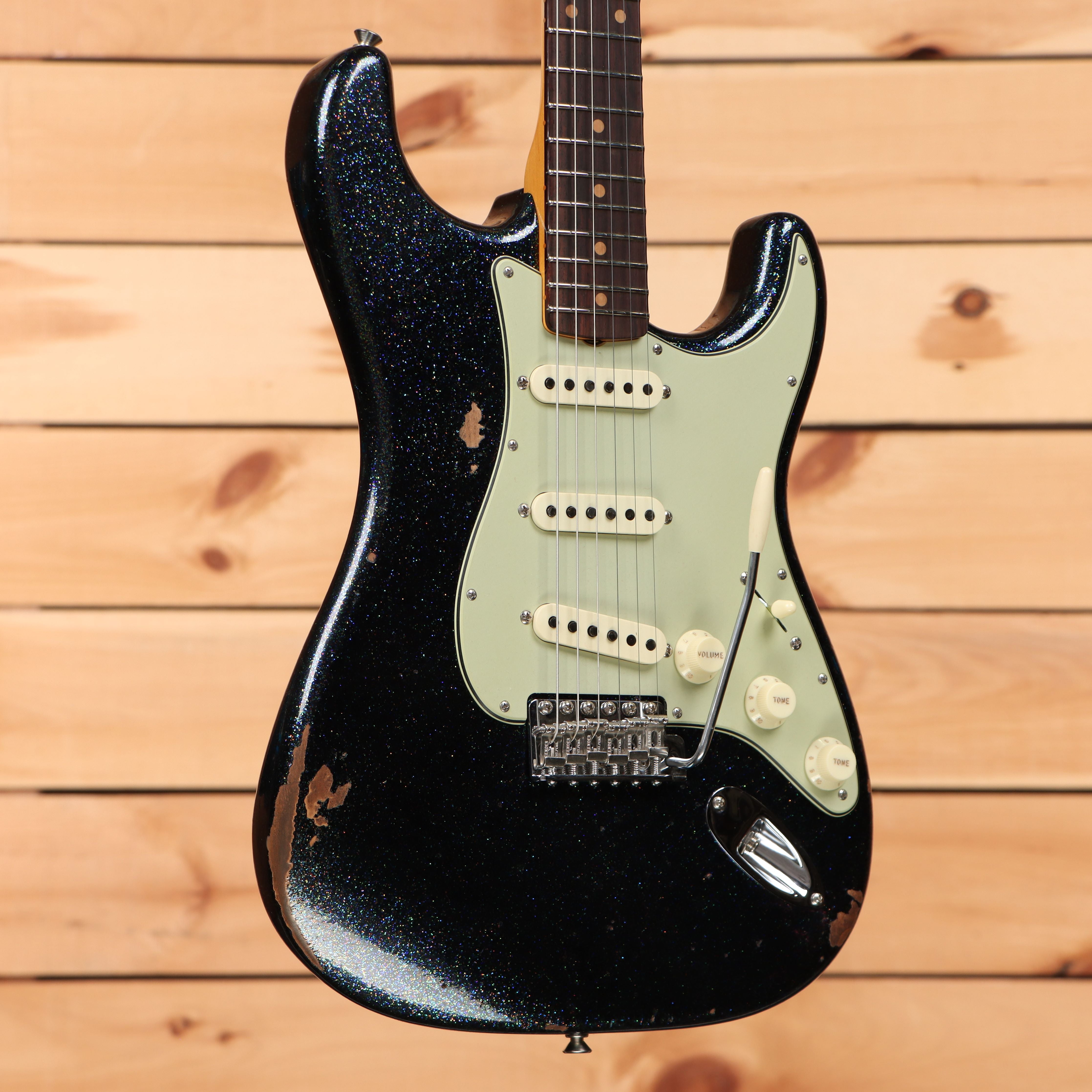 Fender Custom Shop Righteous Reissue Late 1962 Stratocaster relic aged Holoflake electric guitar with rosewood fretboard and single-coil pickups