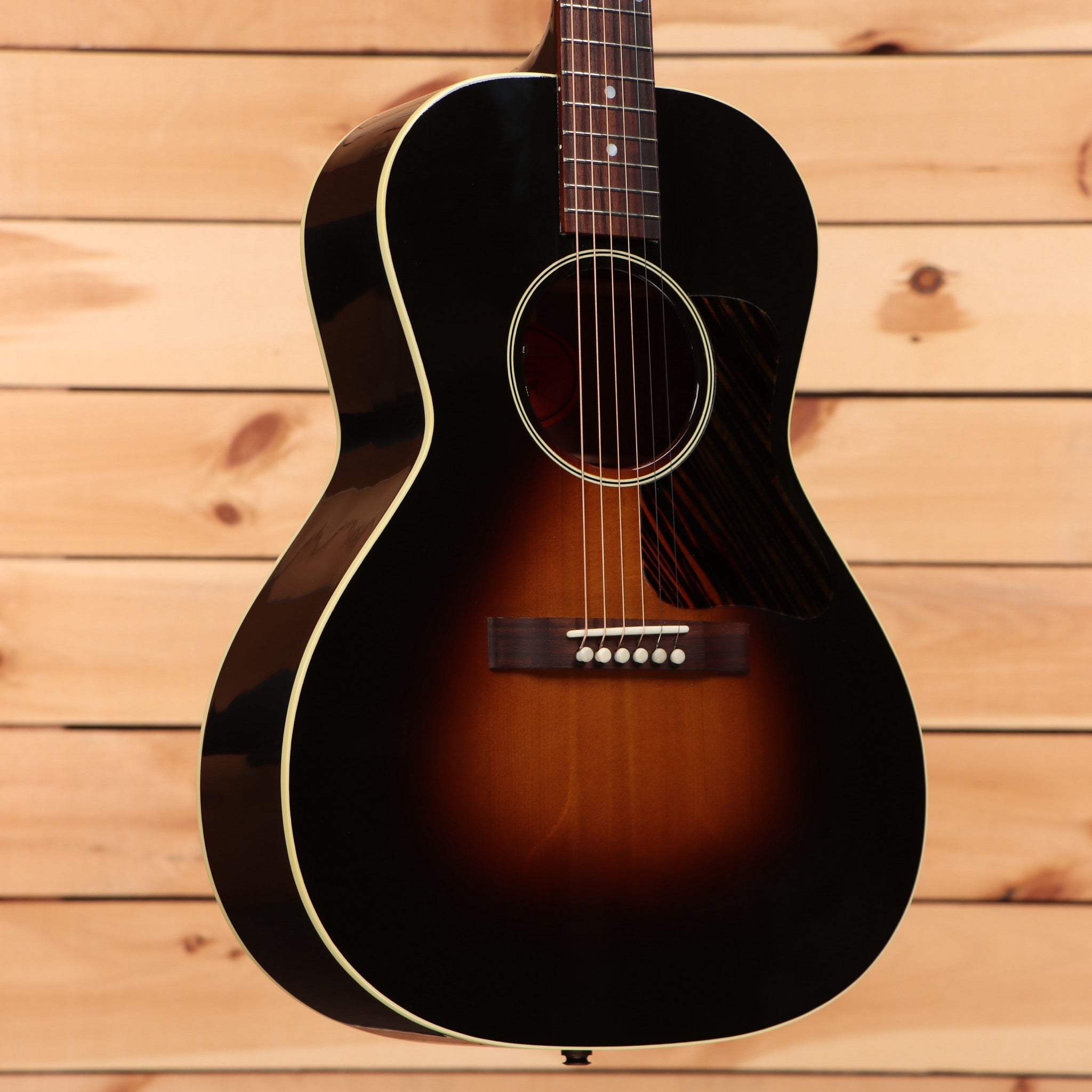 Gibson L00 pre-owned acoustic guitar vintage sunburst with cream binding and rosewood fretboard