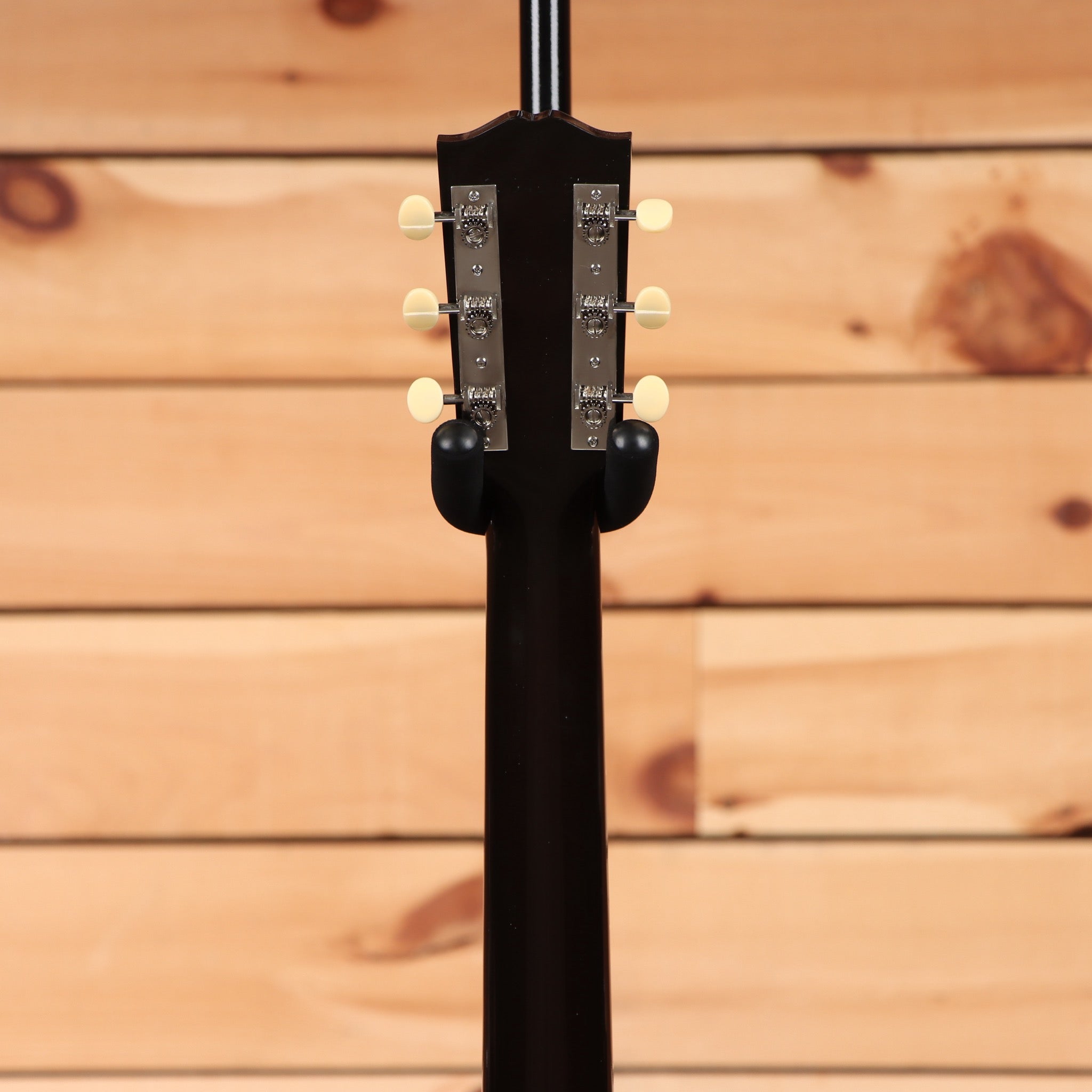 Pre-owned Gibson L00 acoustic guitar vintage sunburst with slotted headstock tuners