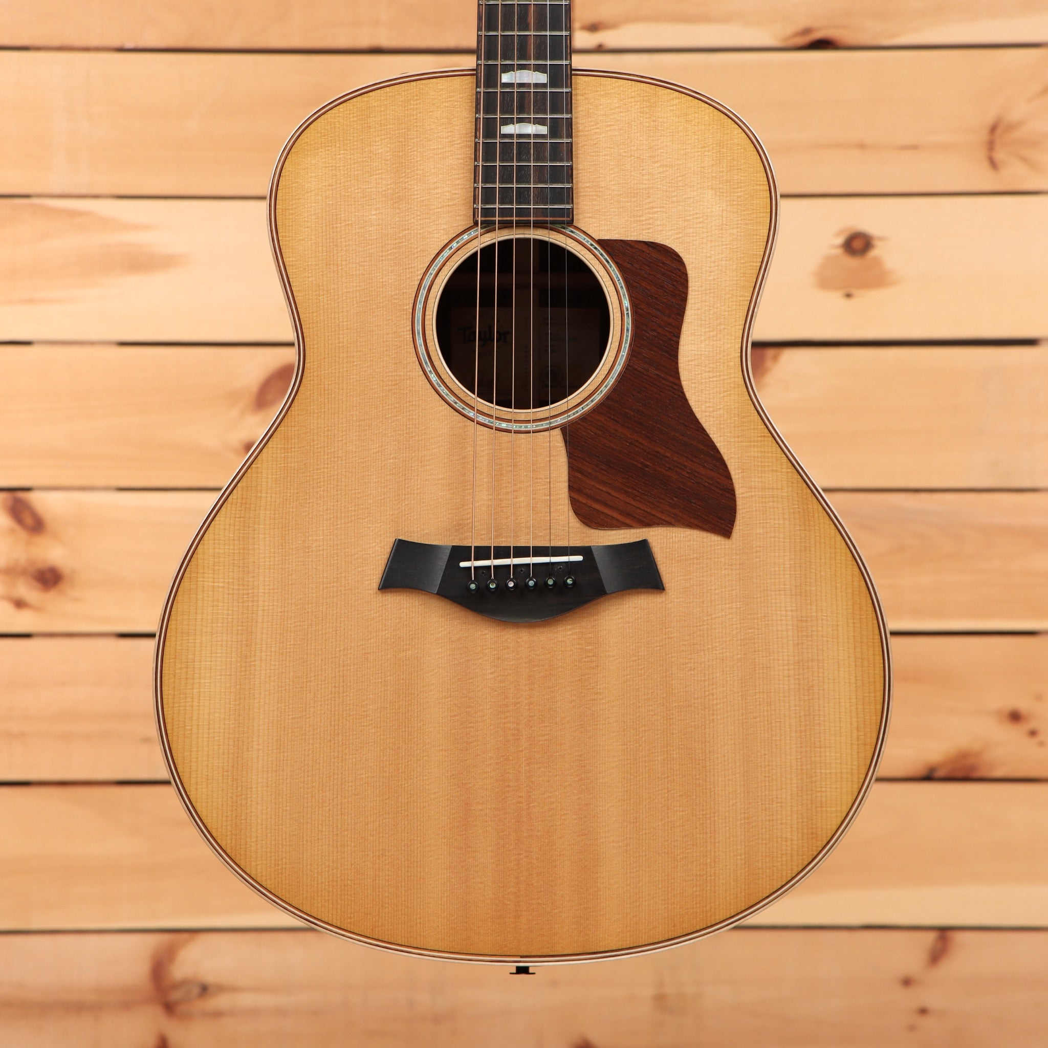 Taylor 818e Acoustic-Electric Guitar - Natural – Righteous Guitars
