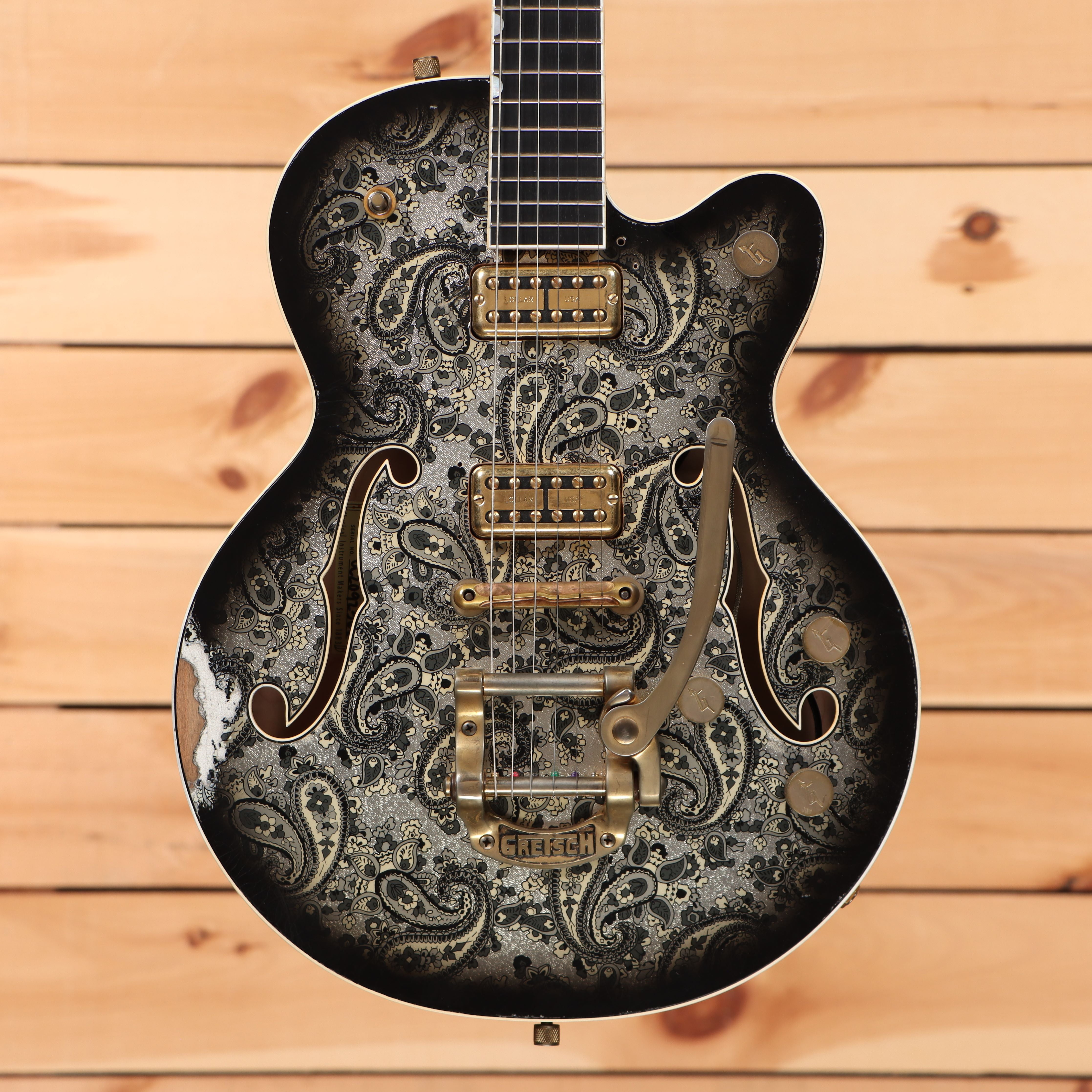 Gretsch Limited Stephen Stern Masterbuilt Broadkaster semi-hollow electric guitar Black Paisley relic aged with gold hardware