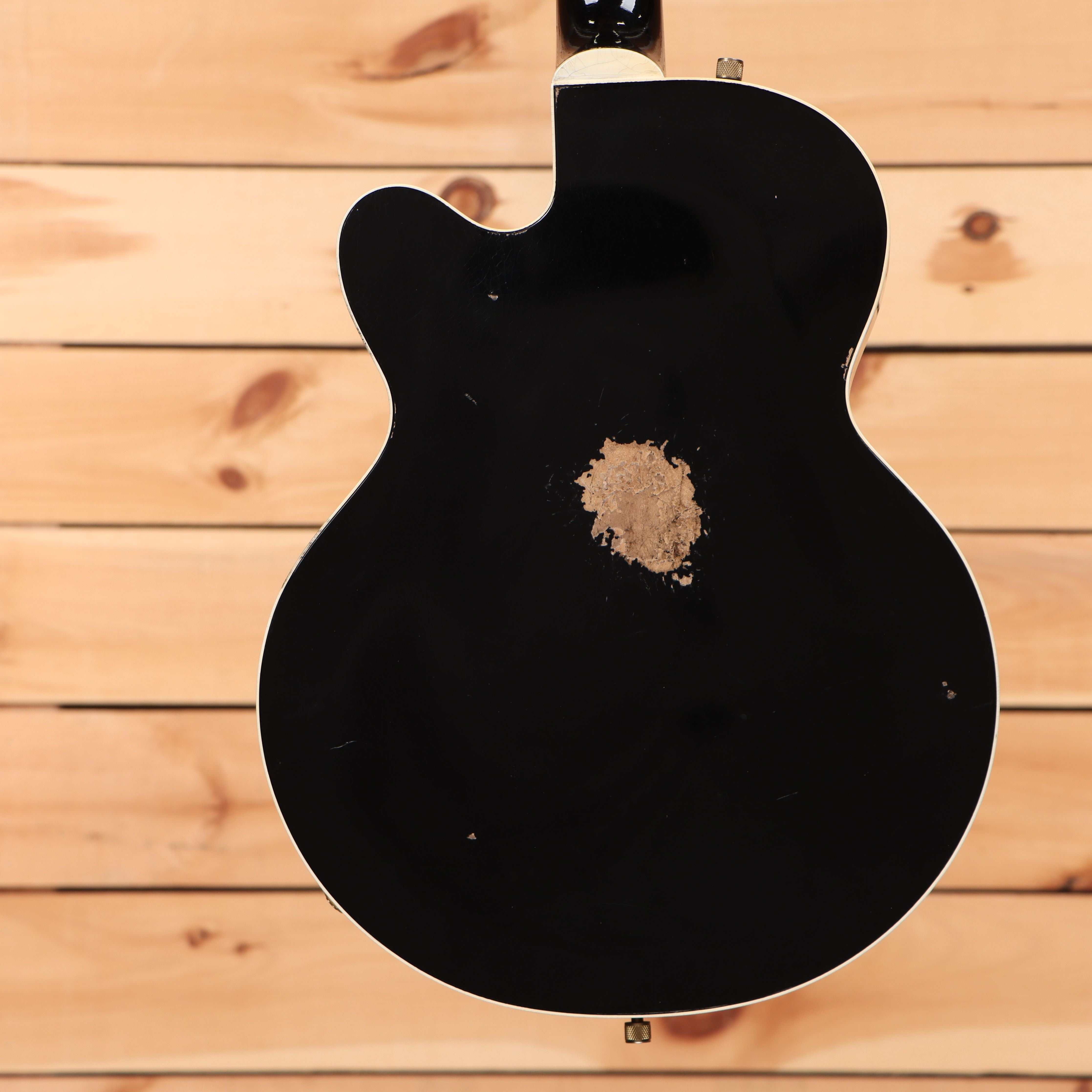 Gretsch Limited Stephen Stern Masterbuilt Broadkaster semi-hollow electric guitar aged black paisley relic finish