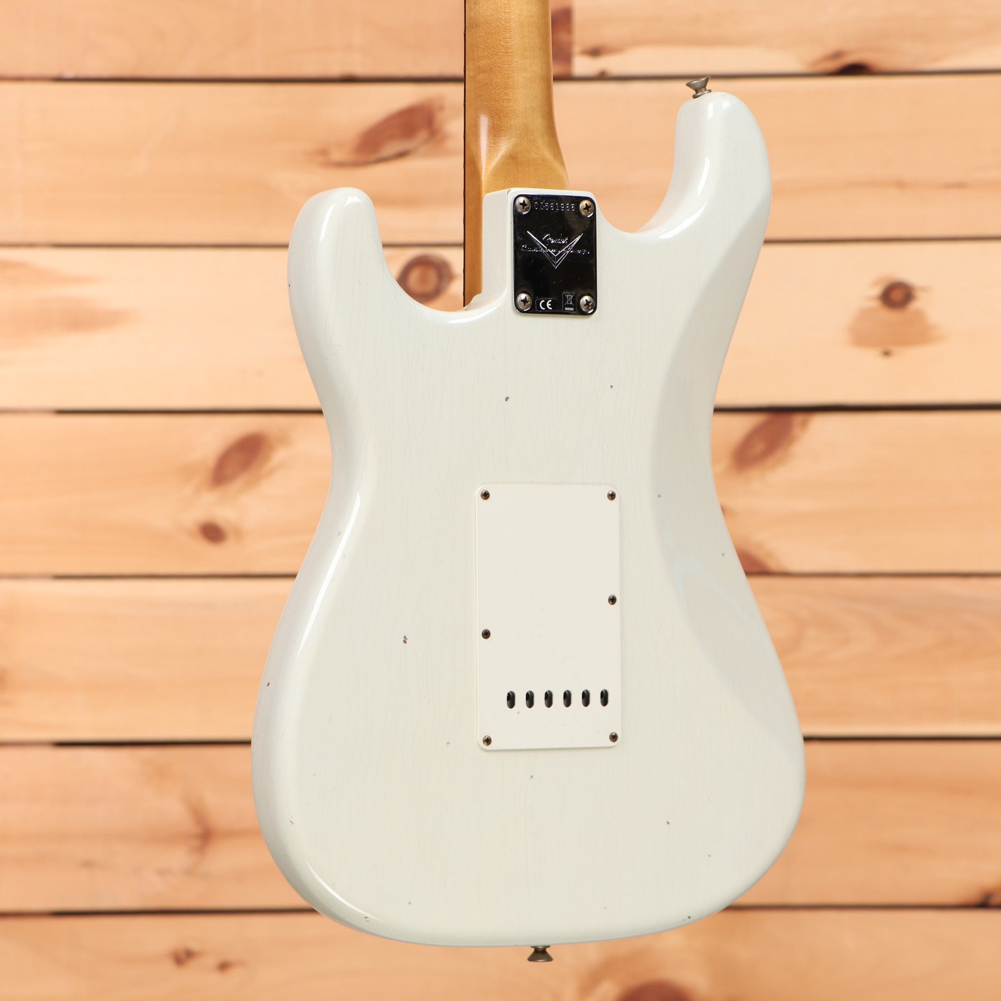 Fender Custom Shop 1964 Stratocaster Journeyman Relic electric guitar Olympic White with single-coil pickups